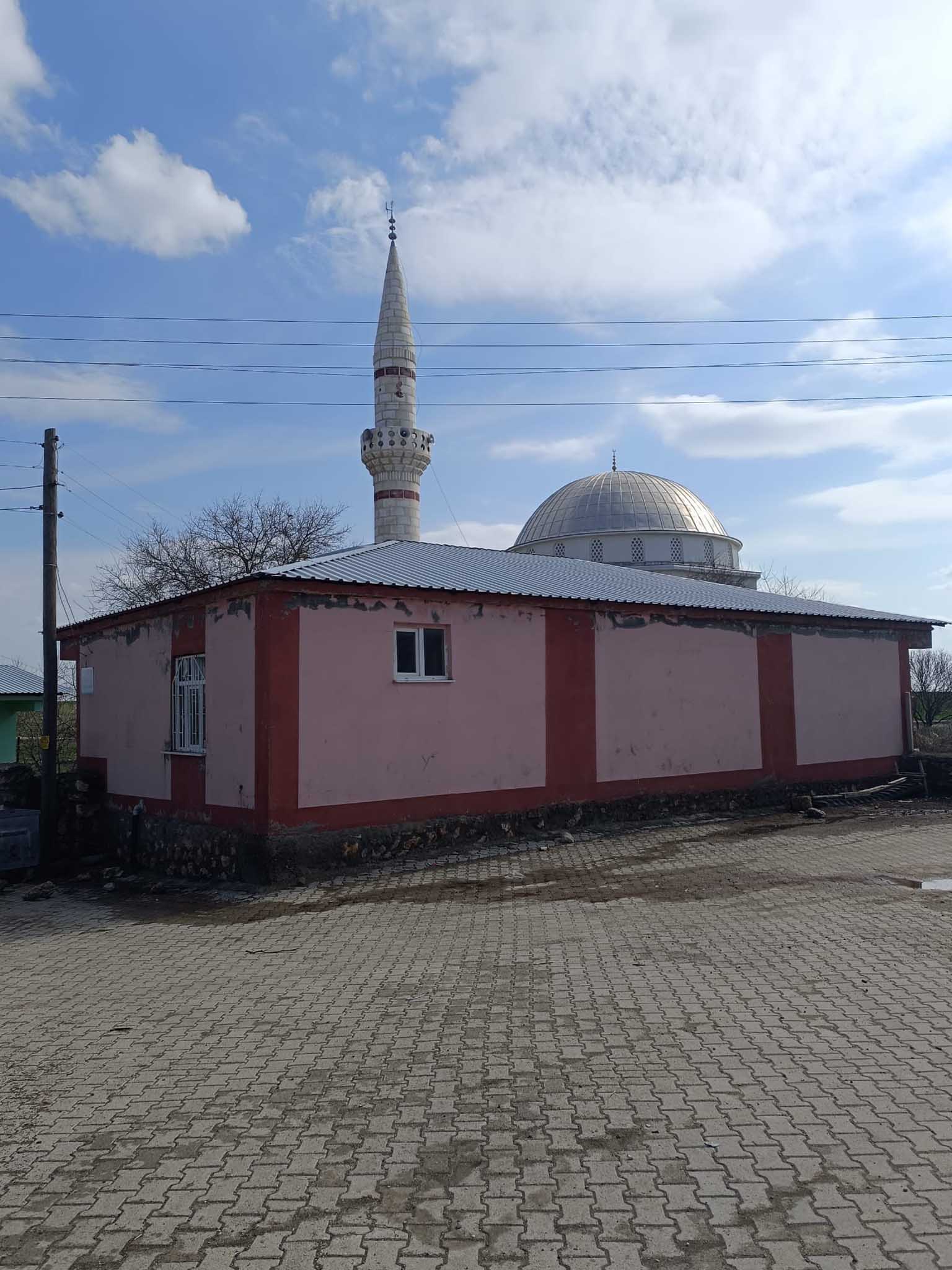 Diyarbakır’daki Belediye, Cami Ve Taziye Evlerine Desteğini Sürdürüyor 3