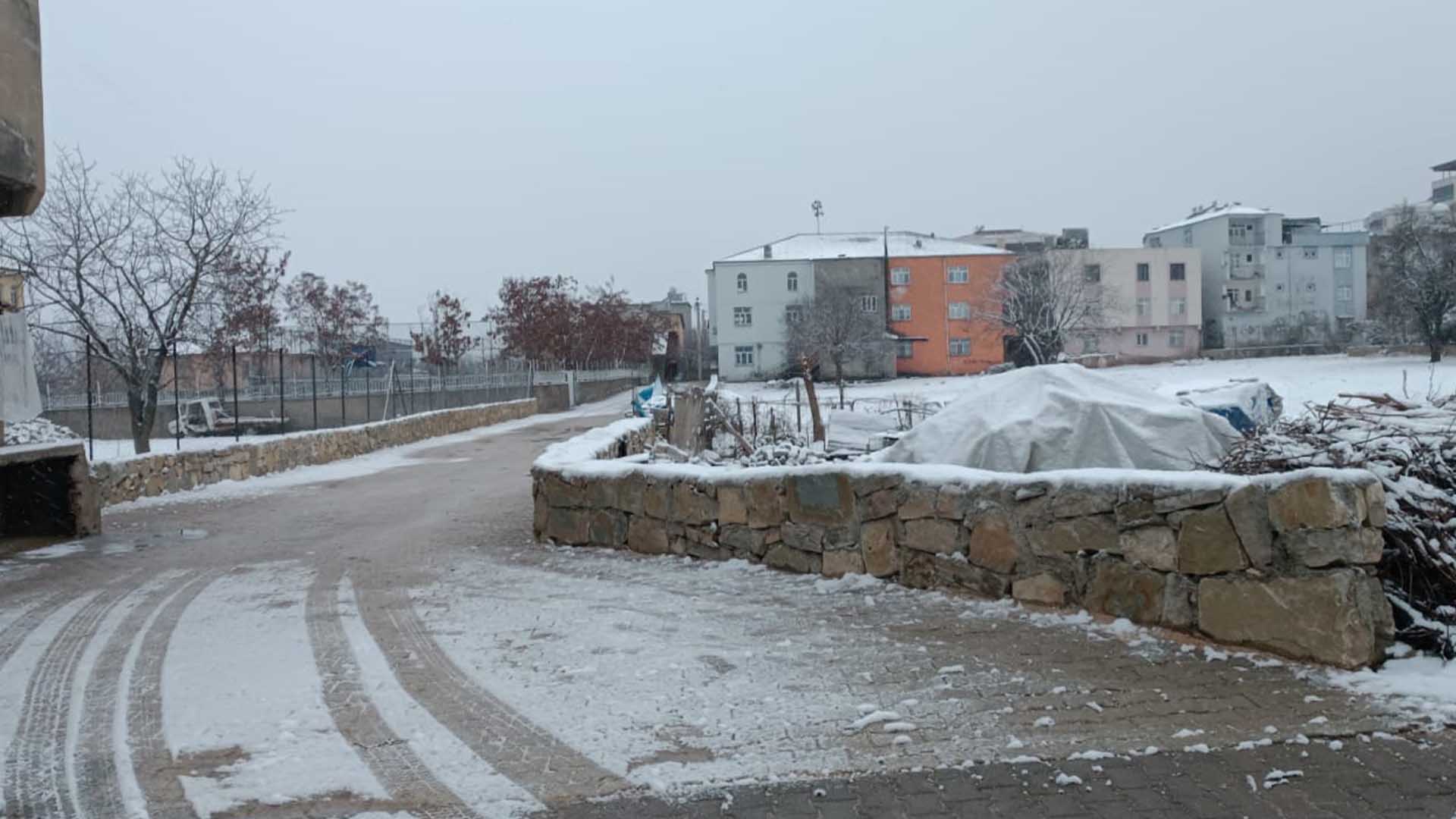 Diyarbakır’ın 2 Ilçesinde Kar Yağışı Etkili Oldu 2