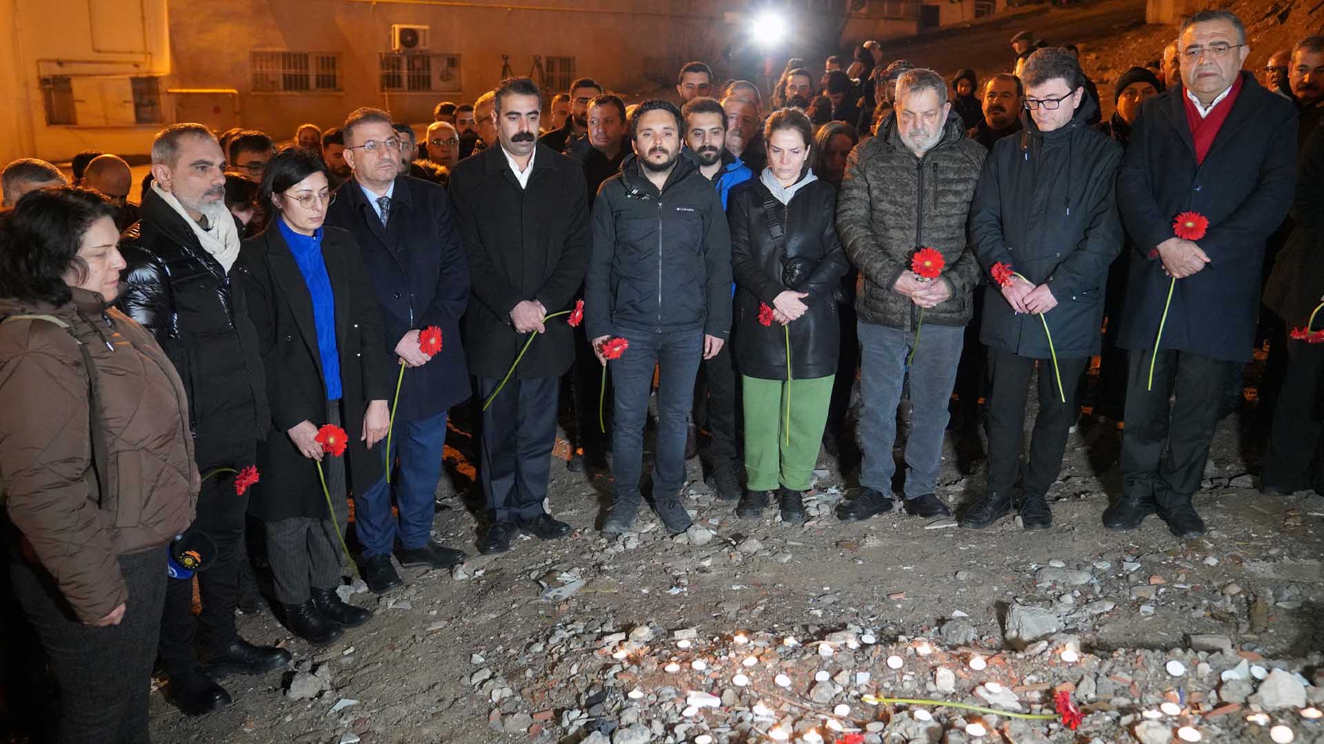 Eş Başkan Hatun, Diyarbakır’da Depremde Ölenleri Anma Törenine Katıldı