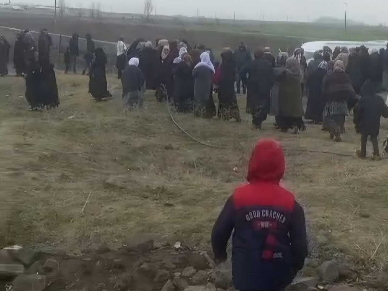 İstanbul’da Cesedi Bulanan Gencin Cenazesi Diyarbakır'da Toprağa Verildi 5