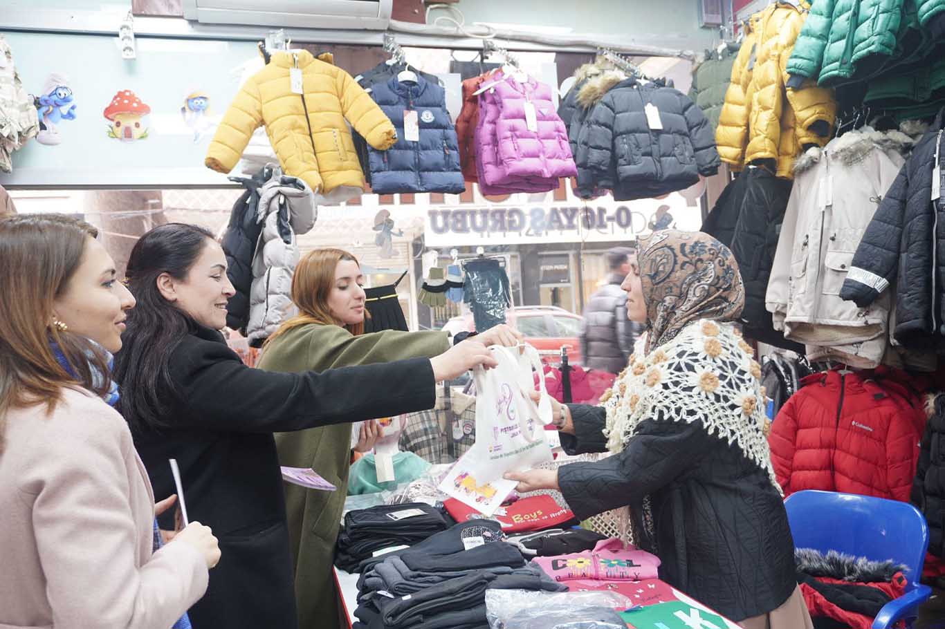 Bismil Belediyesi’nden Esnaf Kadınlara Ziyaret 1