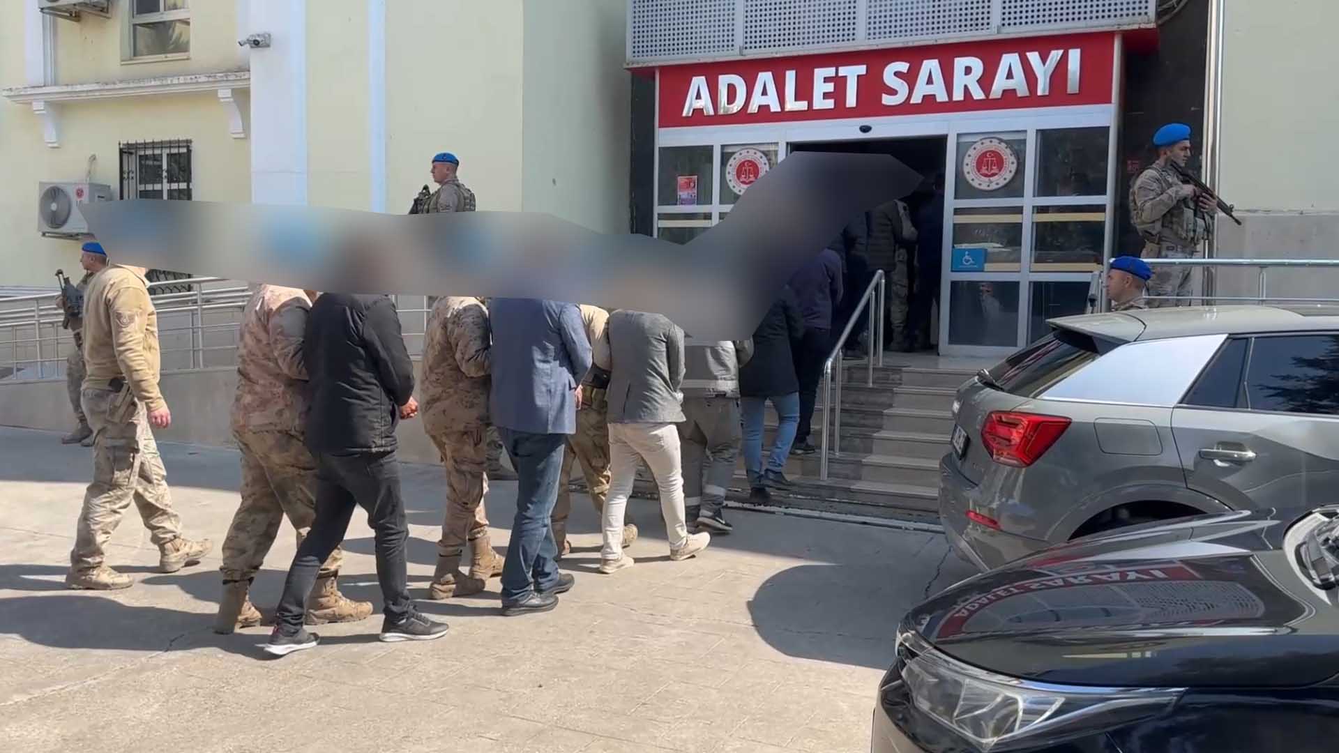 Bismil’de Çks Soruşturmasında 15 Kişi Tutuklandı 5