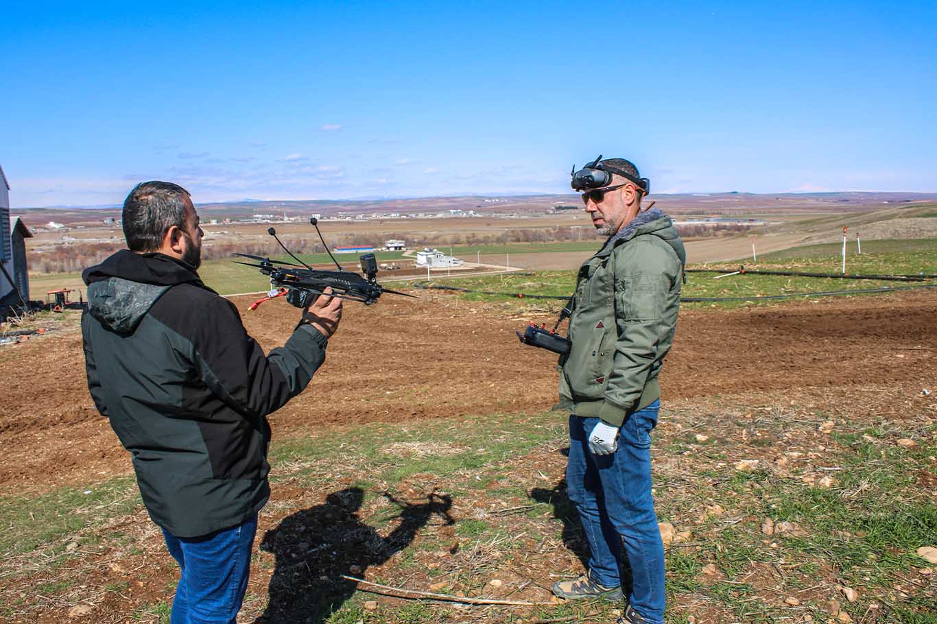 Bi̇smi̇l’de Şahi̇nleri̇n Uzun Süren Dronla Mücadelesi̇ Kamerada 2