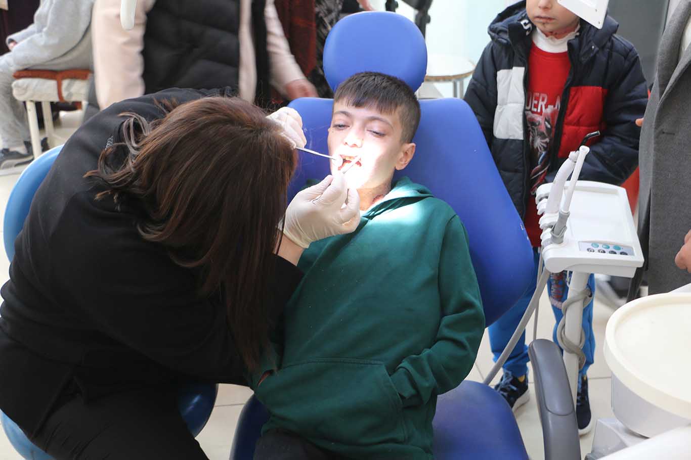 Diyarbakır'da Kelebek Hastası 18 Çocuğun Diş Tedavileri Ücretsiz Yapıldı 2