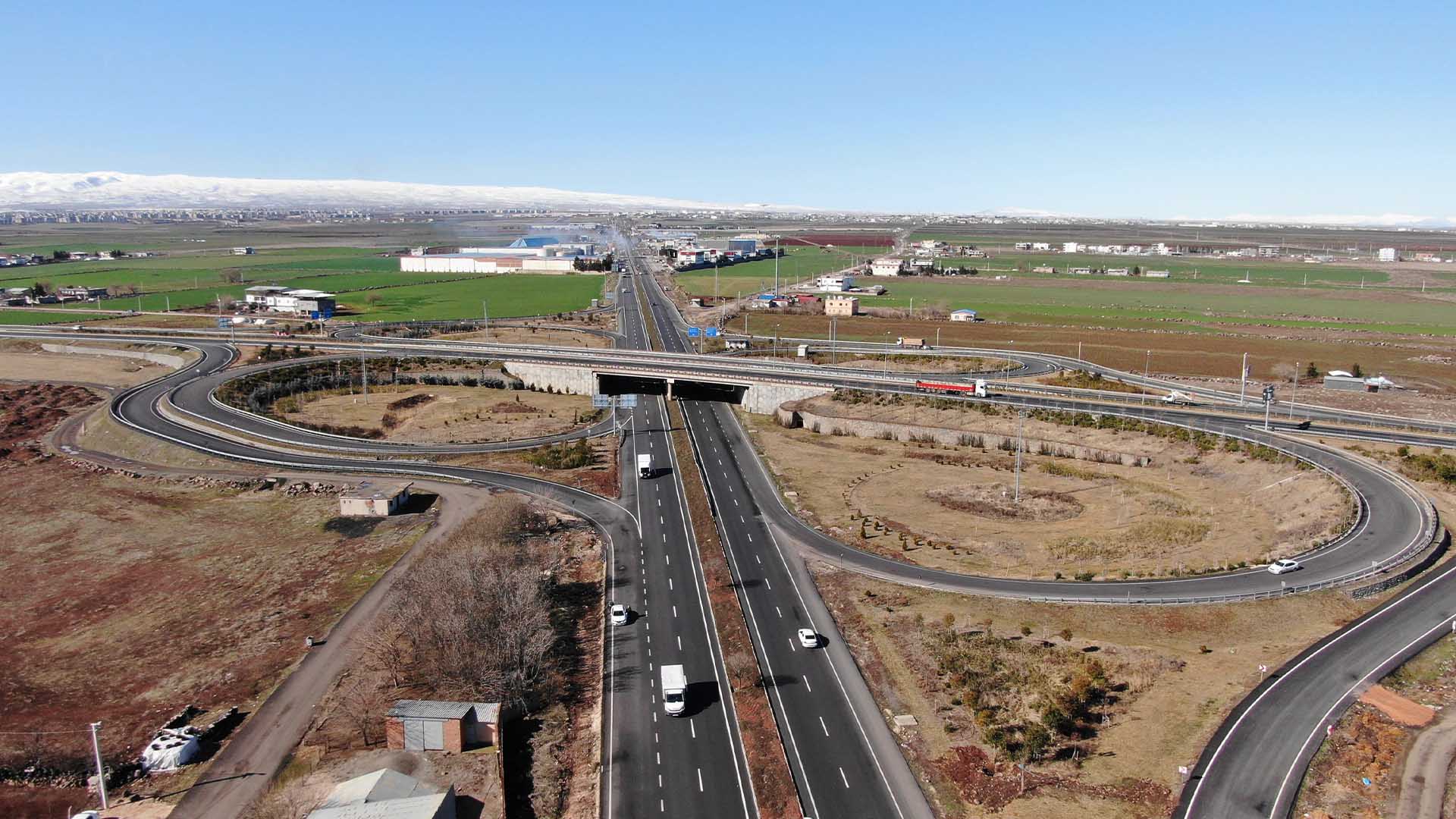 Diyarbakır’da Kentin Giriş Çıkışları Yenileniyor 1