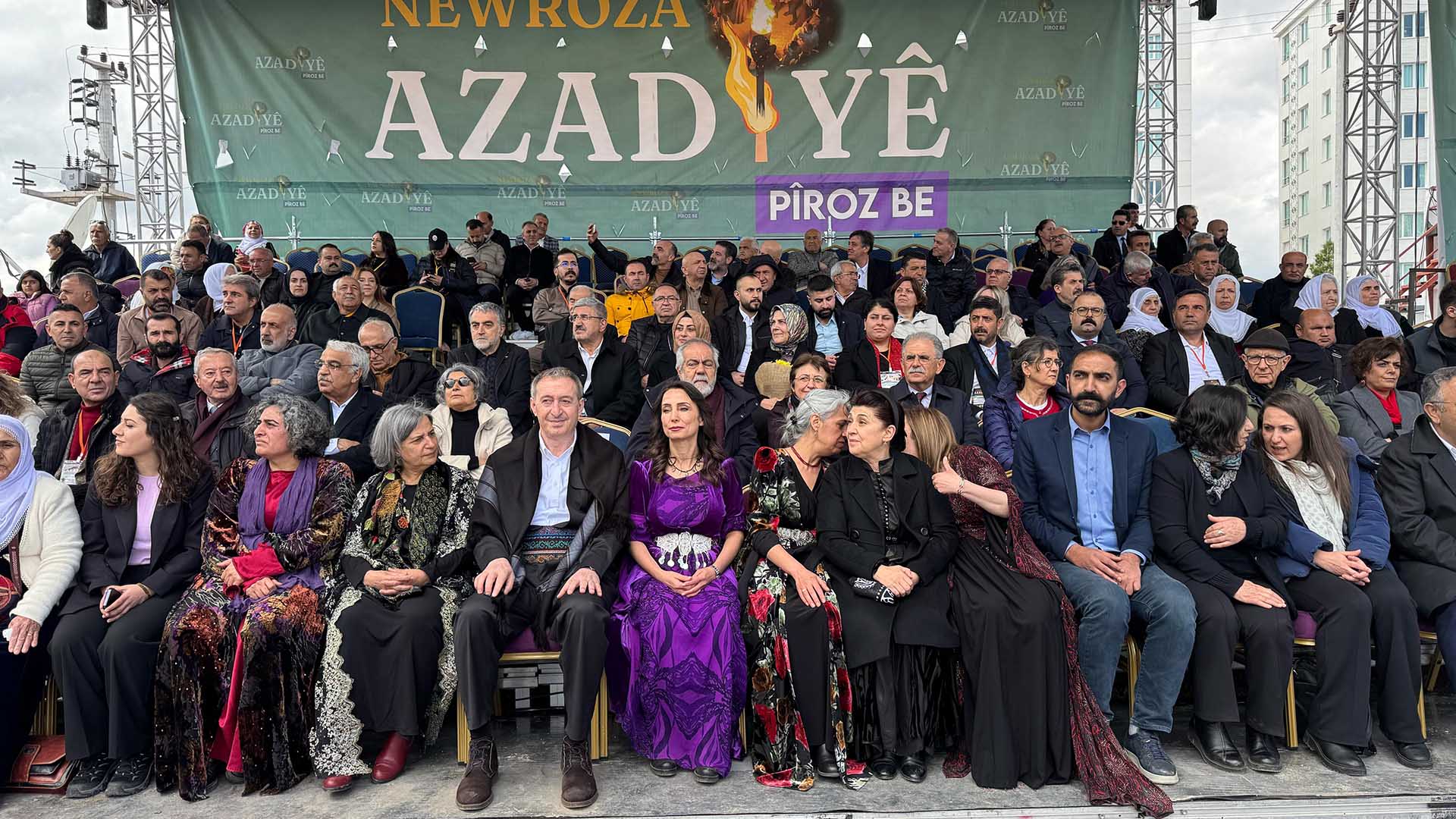 Diyarbakır'da Newroz Etkinliği Düzenleniyor 7