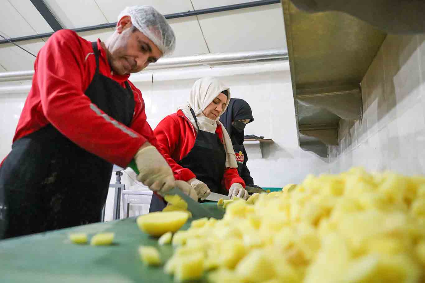 Diyarbakır'da Türk Kızılay Aşevi, Günde 3 Bin Kişiye Iftar Veriyor 3