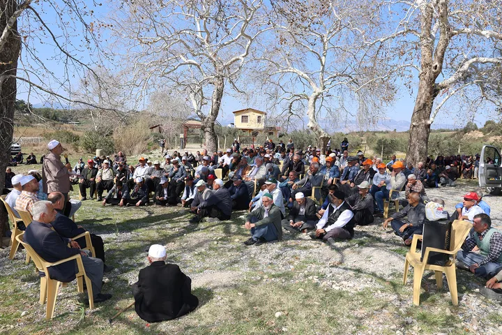 Kuraklık Nedeniyle Mahalle Sakinleri Yağmur Duasına Çıktı (3)