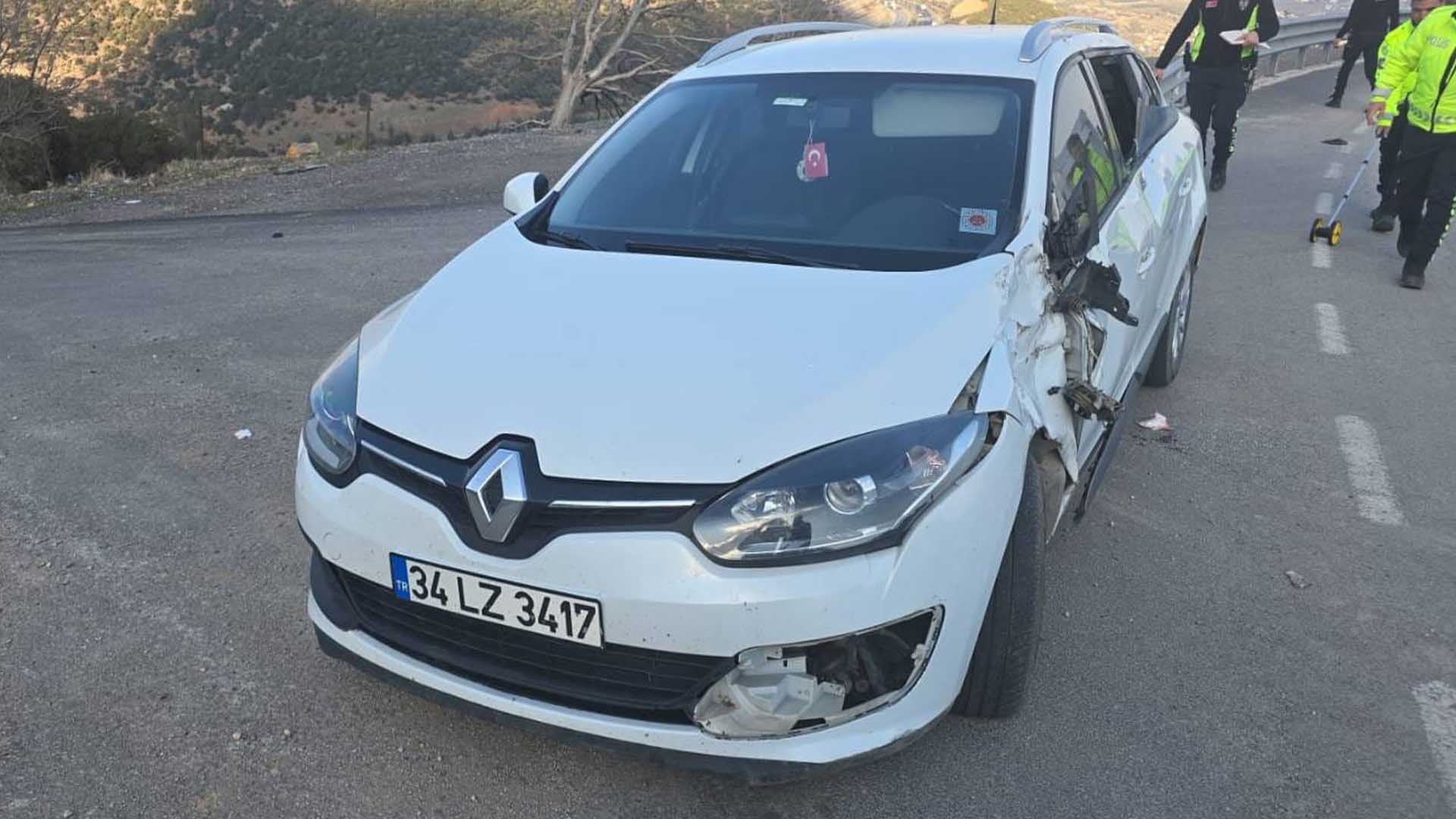 Otomobille Çarpışan Sepetli Motosikletin Sürücüsü Öldü 2