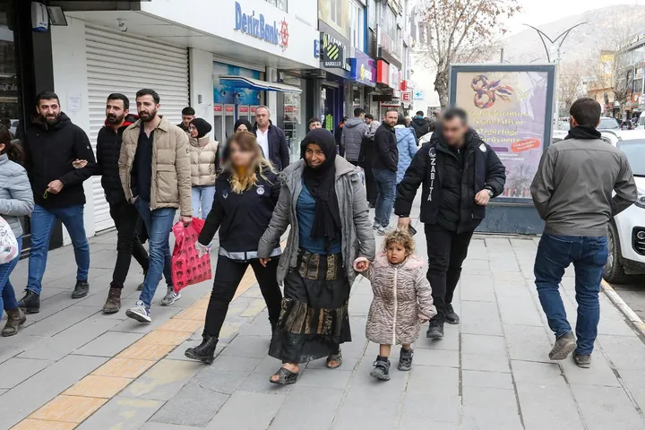 Van'da Dilencilere Yönelik Operasyon Düzenlendi (3)