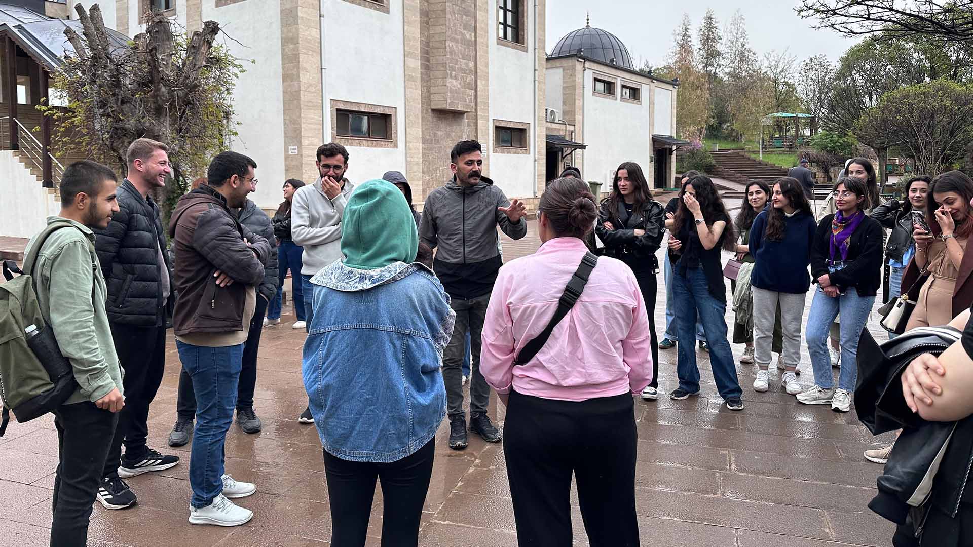 Dicle Üniversitesi Öğrencileri Kültürel Değerlerle Tanıştı1