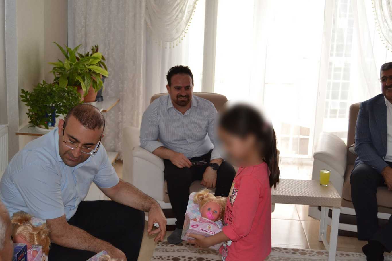Bismil Kaymakamı Recep Hasar'dan Özel Durumları Olan Vatandaşlara Ziyaret 3