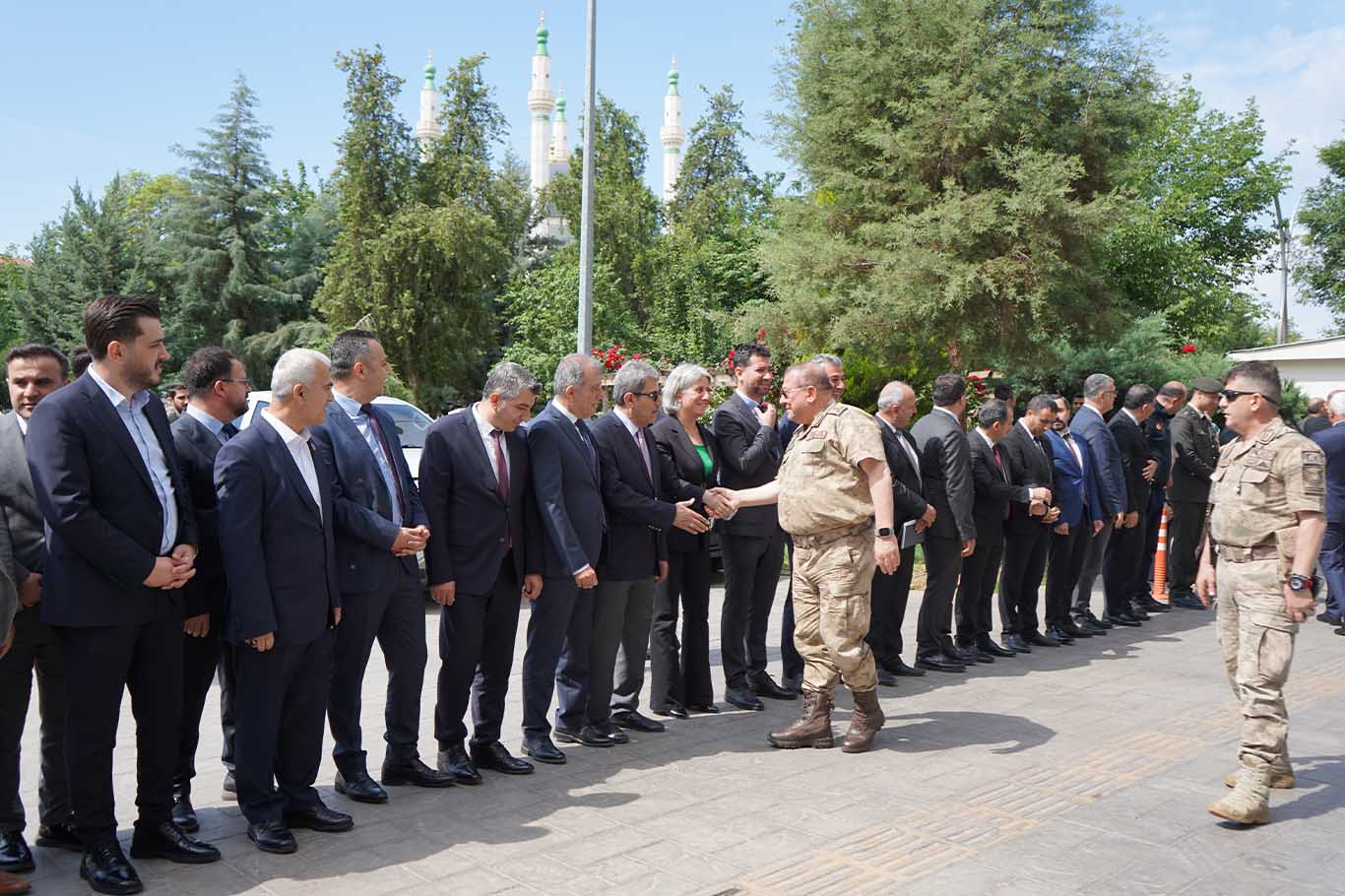 Diyarbakır Valisi Zorluoğlu Bismil’de 2