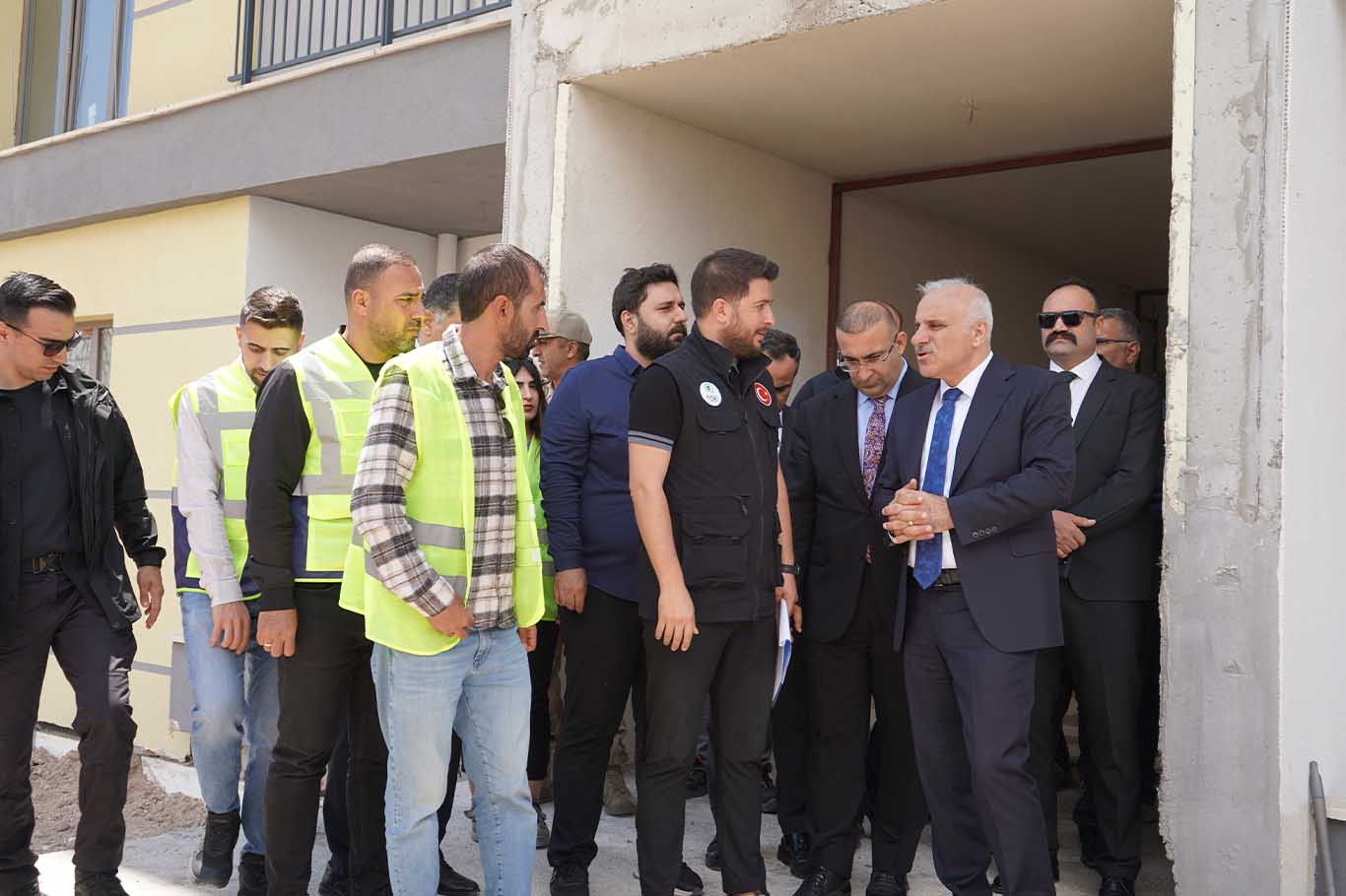 Diyarbakır Valisi Zorluoğlu Bismil’de Incelemelerde Bulundu 1