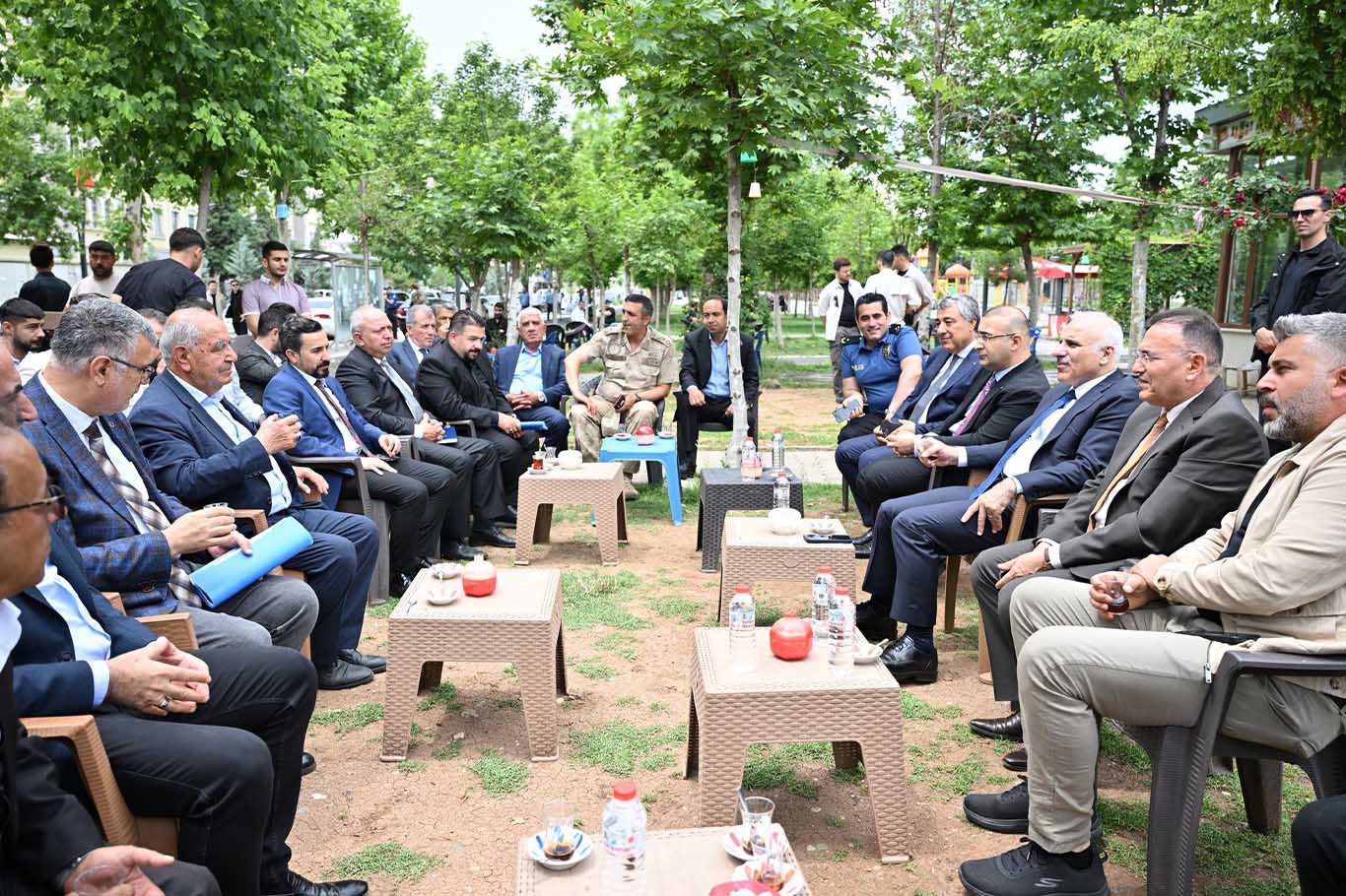 Diyarbakır Valisi Zorluoğlu Bismil’de Incelemelerde Bulundu 17