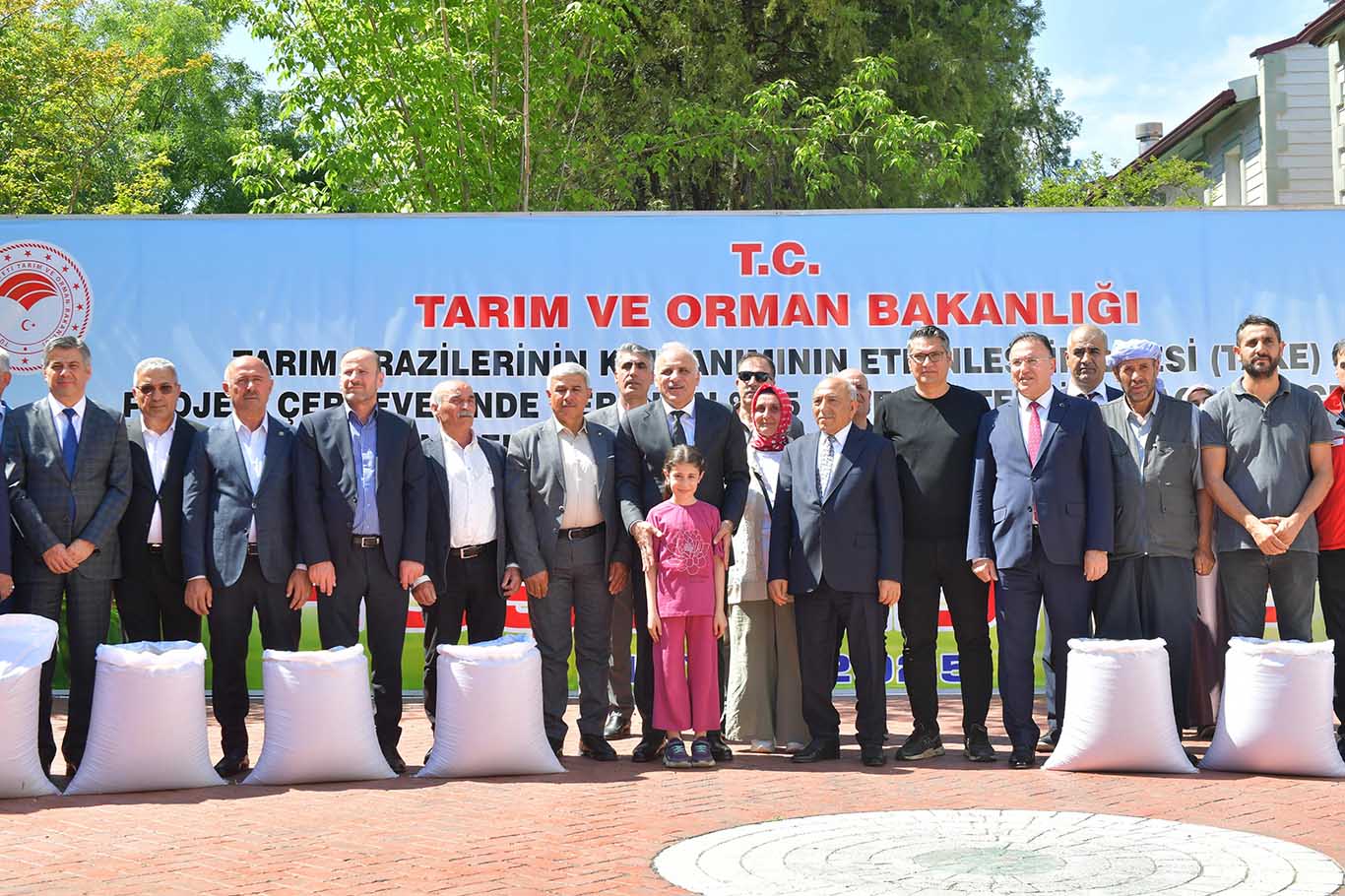 Diyarbakır'da 45 Çiftçiye 27 Ton Tohum Desteği 3