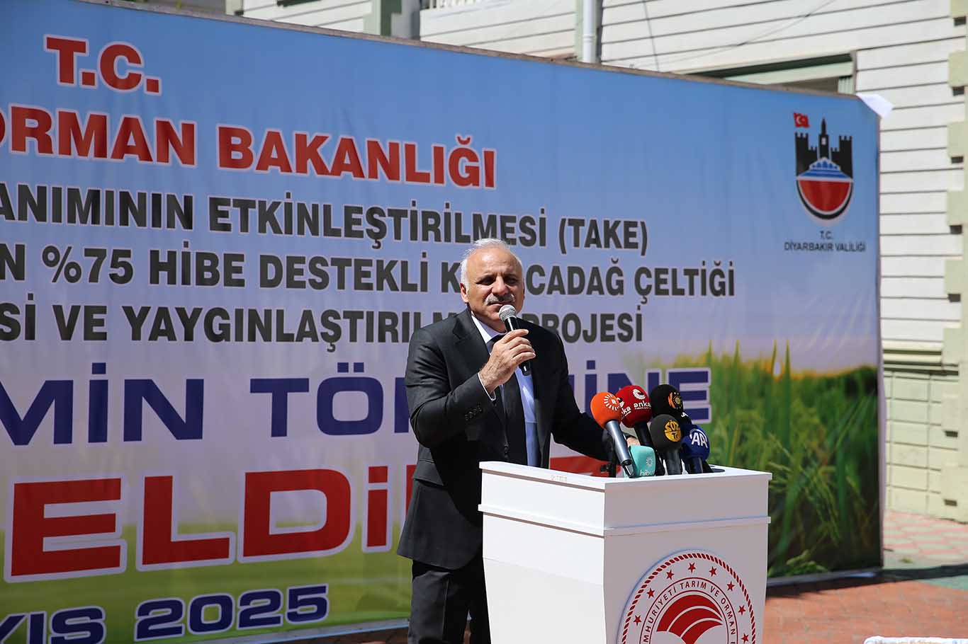 Diyarbakır'da 45 Çiftçiye 27 Ton Tohum Desteği 7