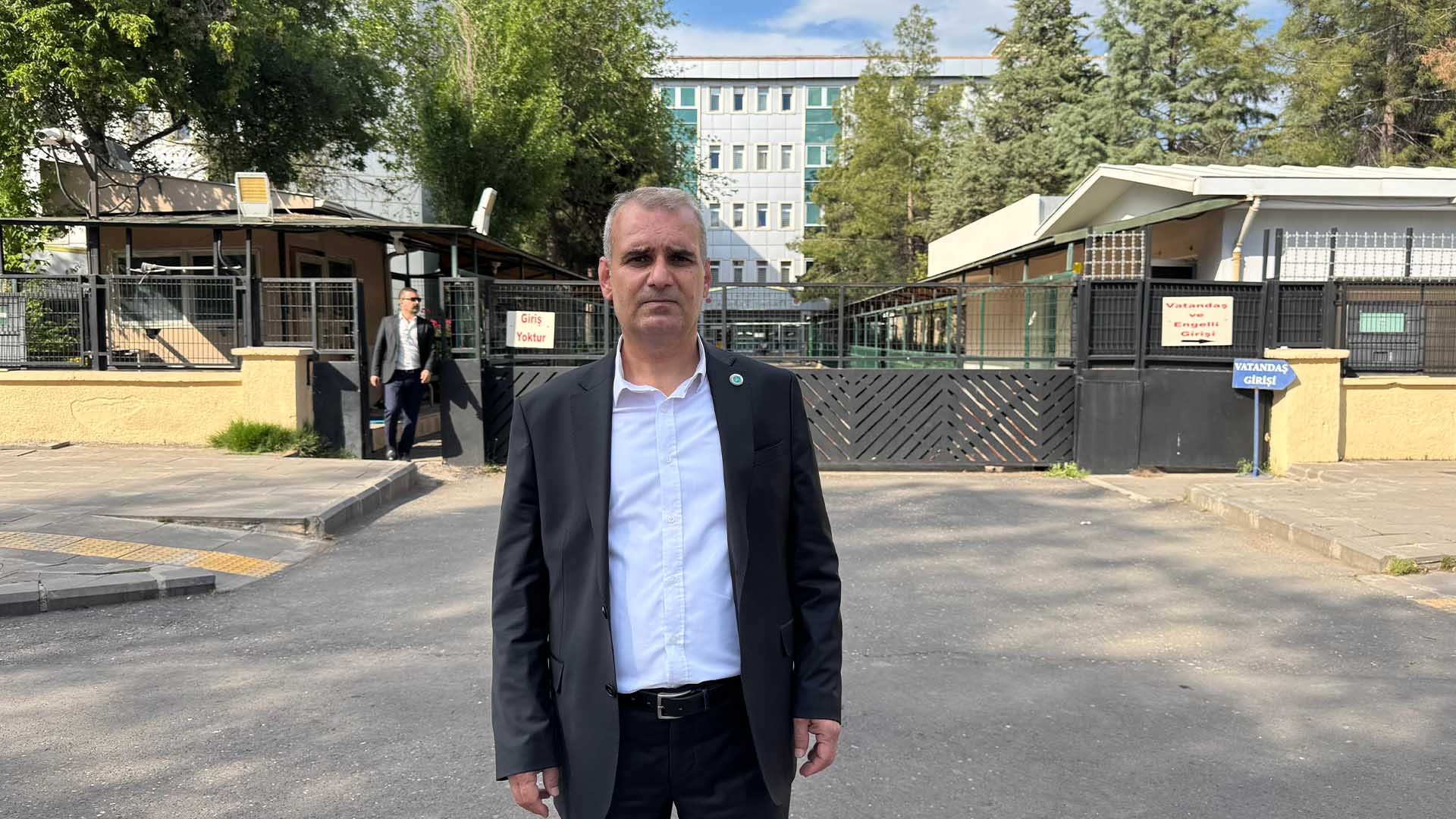 Diyarbakır’da Avukata Silahlı Saldırı, Yaralamalı Trafik Kazasının Uzlaşma Görüşmesinde Yapılmış 1