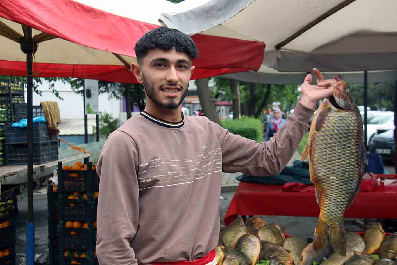 Diyarbakır’da Balık Tezgahlarda Kaldı 5