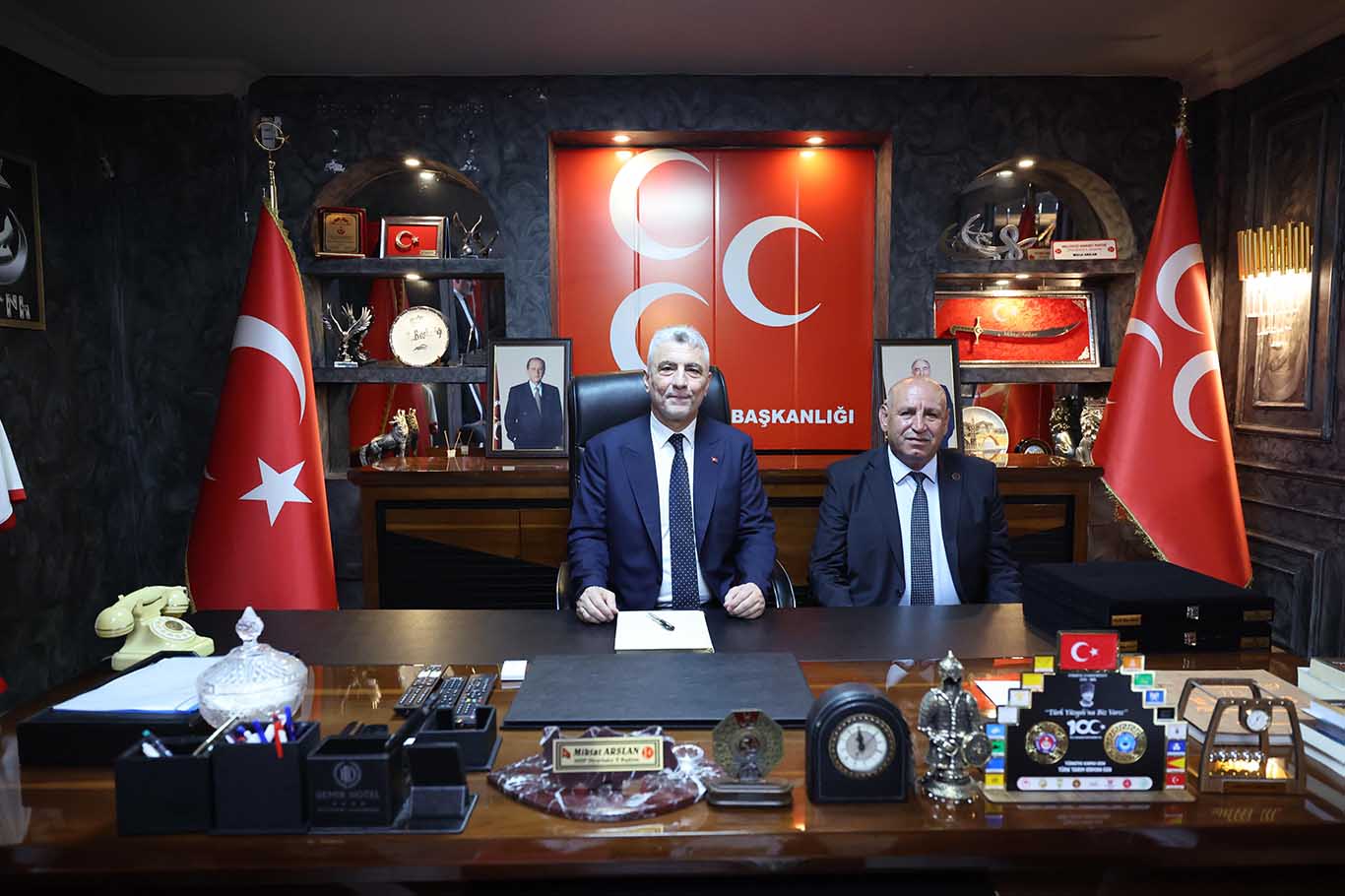 Diyarbakır’da Bulunan Bakan Bolat, Valilik, Ak Parti Ve Mhp Il Başkanlığını Ziyaret Etti 1