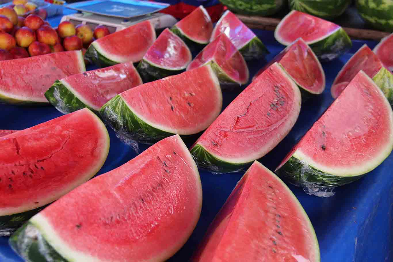 Diyarbakır’da Sebze Fiyatları Düştü, Meyveler Cep Yakıyor 2