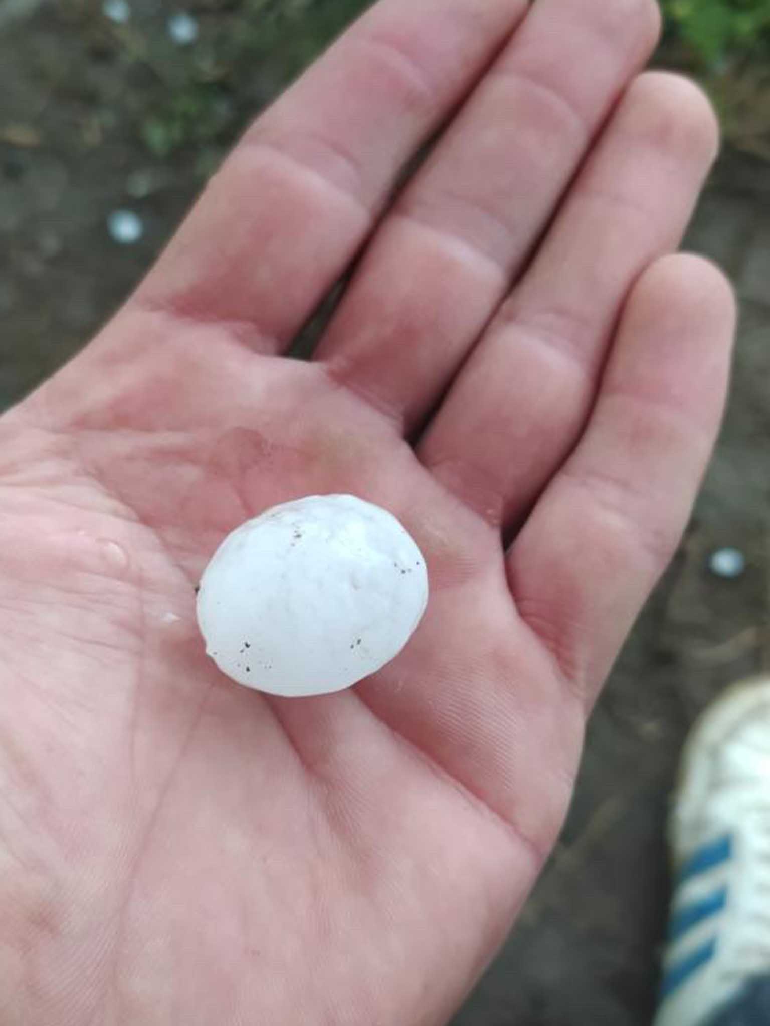 Diyarbakır’ın Komşu Ilçesinde Önce Dolu Yağışı Sonra Hortum Etkili Oldu 3