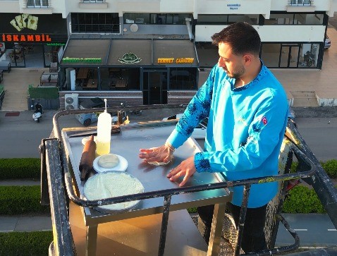 Gökyüzünde Katmer Açtı Herkesi Şaşırttı (2)