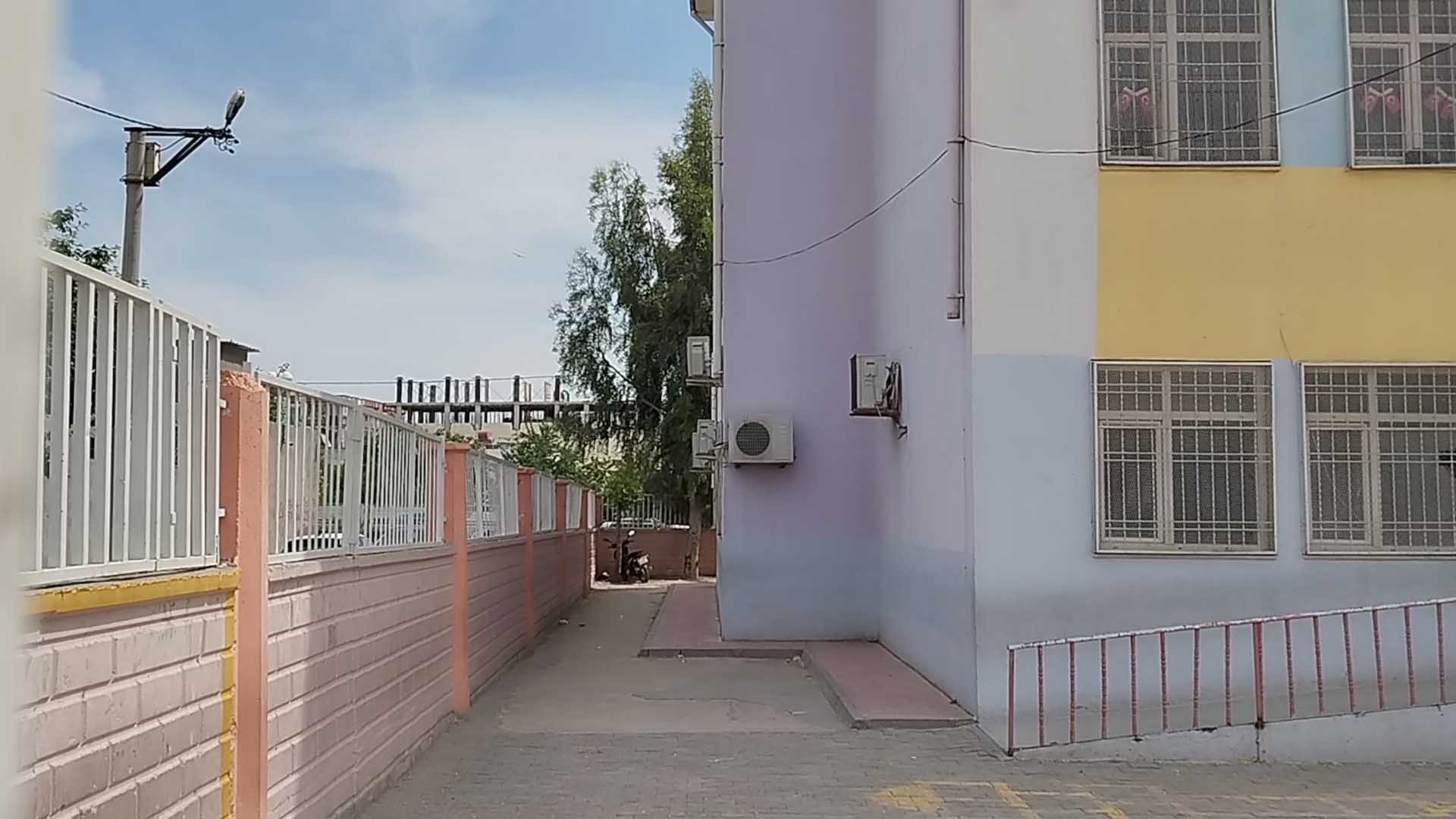 Okulun Bahçesinde Silahlı Saldırıya Uğrayan Öğretmen Öldü 10
