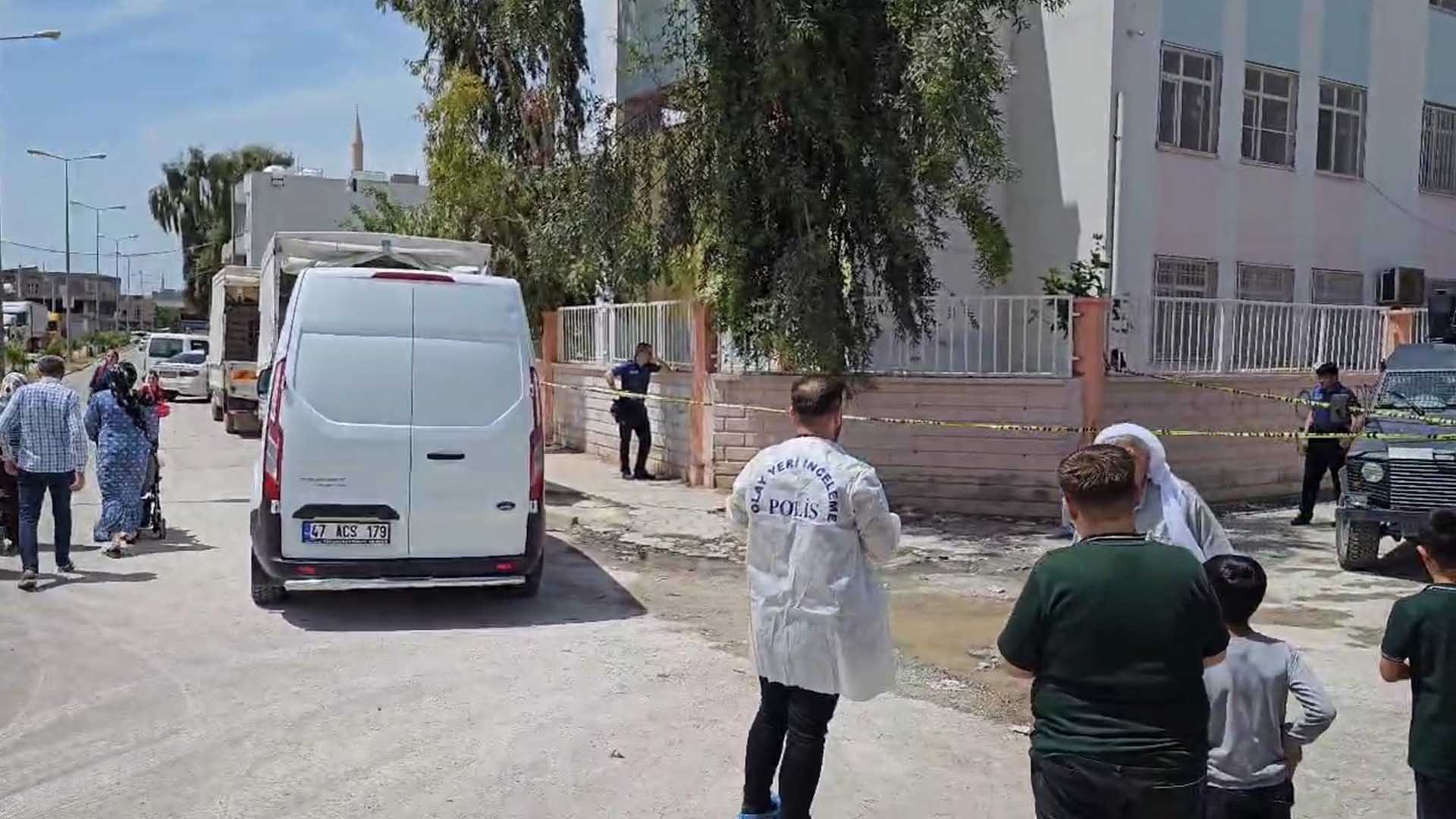 Okulun Bahçesinde Silahlı Saldırıya Uğrayan Öğretmen Öldü 5