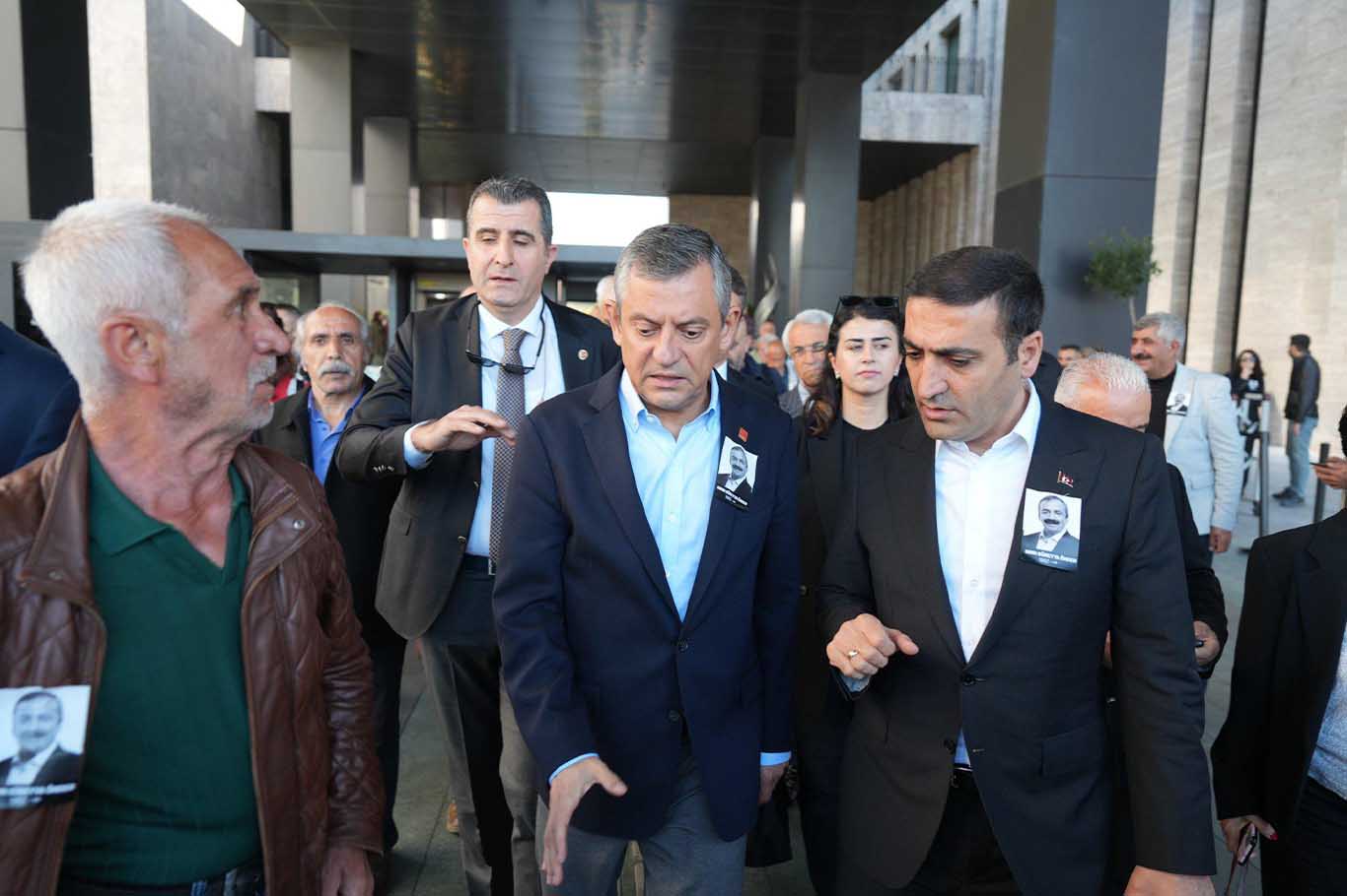 Özgür Özel'e Saldıran Şahıs, Daha Önce 2 Çocuğunu Öldürmüş 2