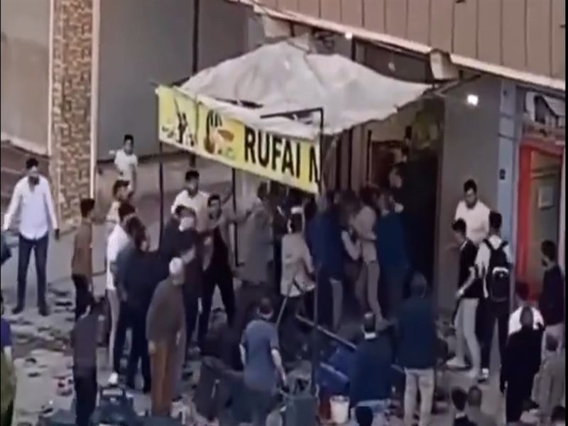 Sopalı, Tekmeli Ve Yumruklu Kavga Kamerada(2)-1