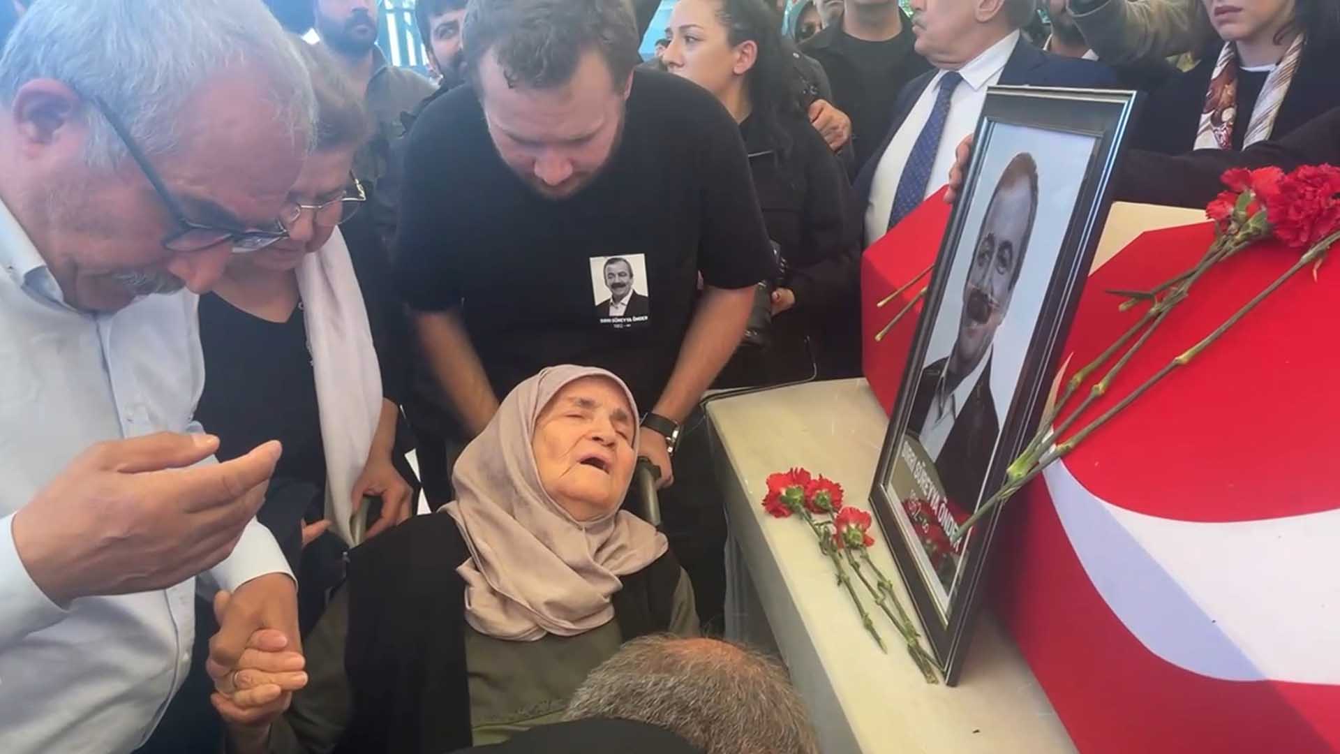 Tbmm Başkanvekili Sırrı Süreyya Önder, Son Yolculuğuna Uğurlandı 3