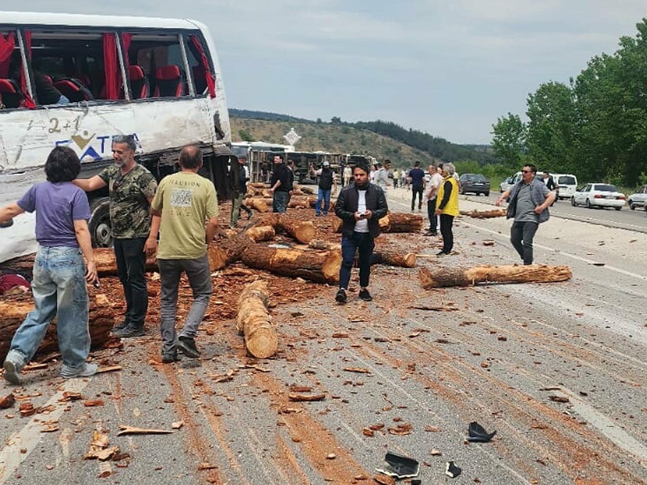 Zi̇nci̇rleme Kazada 8 Ki̇şi̇ Öldü 8