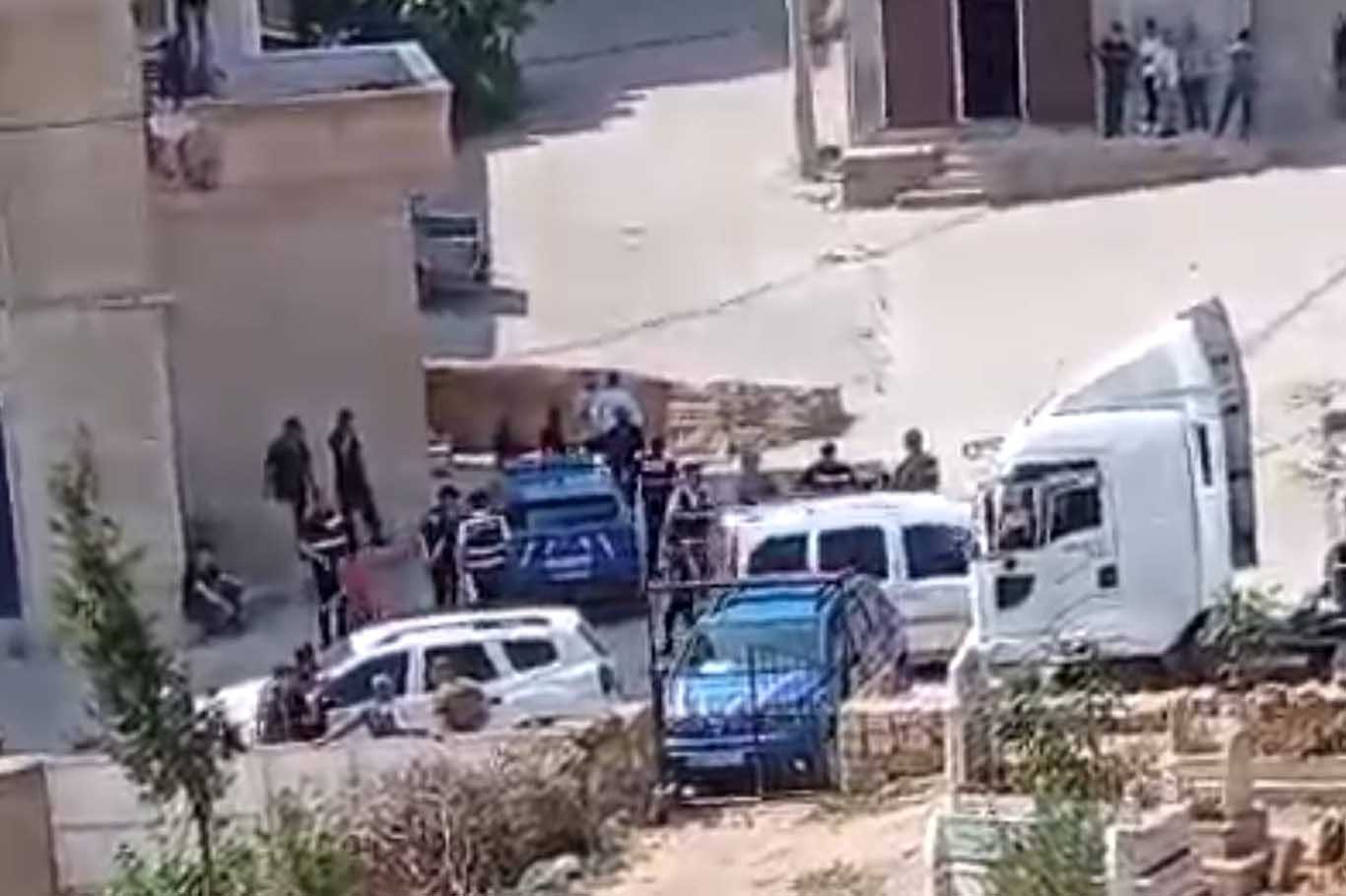 Akrabaların Silahlı Arazi Kavgasında 1 Kişi Öldü, 2’Si Ağır 10 Kişi Yaralandı 2