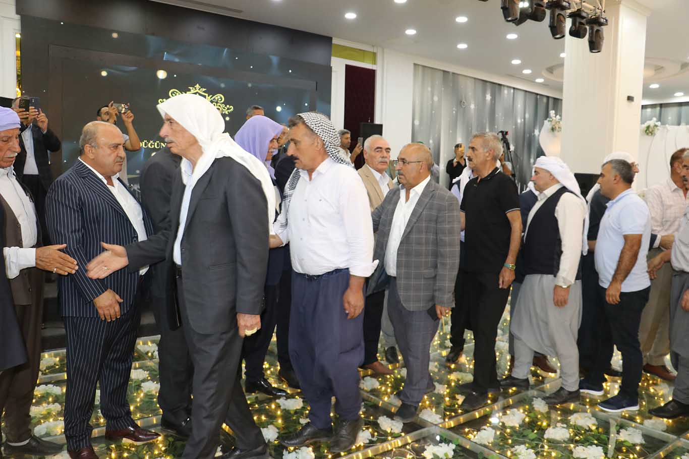 Diyarbakır Ve Bismil’de 2 Kişi Ölmüştü Barış Sağlandı 8