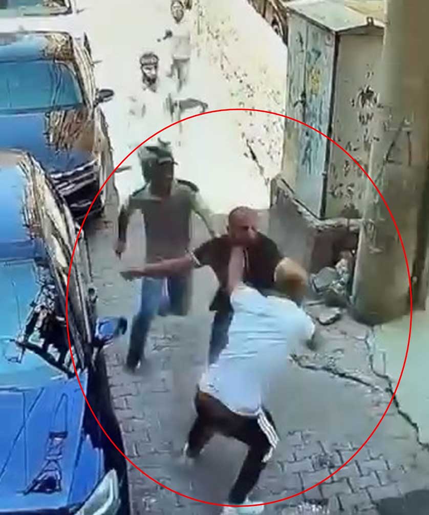 Diyarbakır'da 1 Kişinin Öldüğü Bıçaklı Kavga Kamerada 3