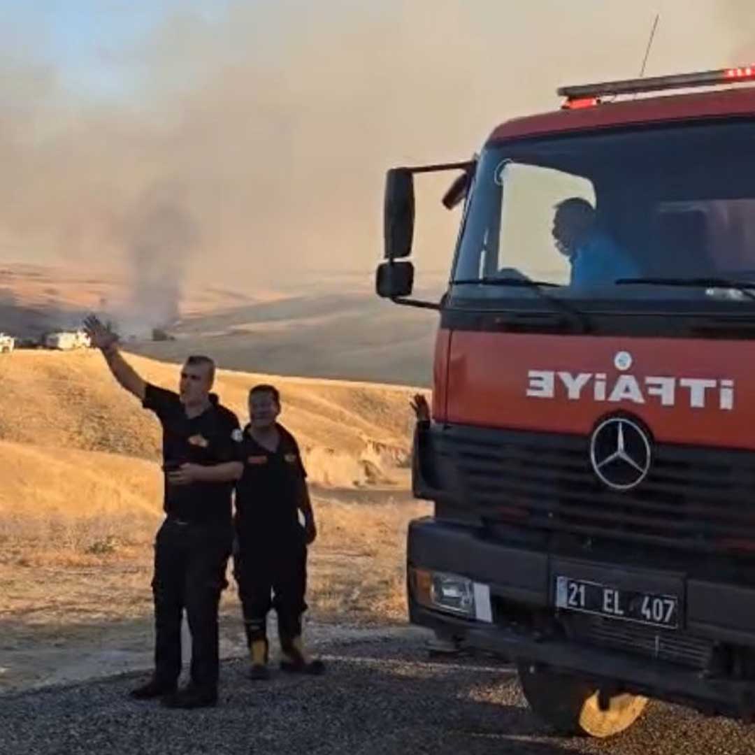 Diyarbakır’da Anız Yangını, 4 Saatlik Çalışma Ile Kontrol Altına Alındı 5