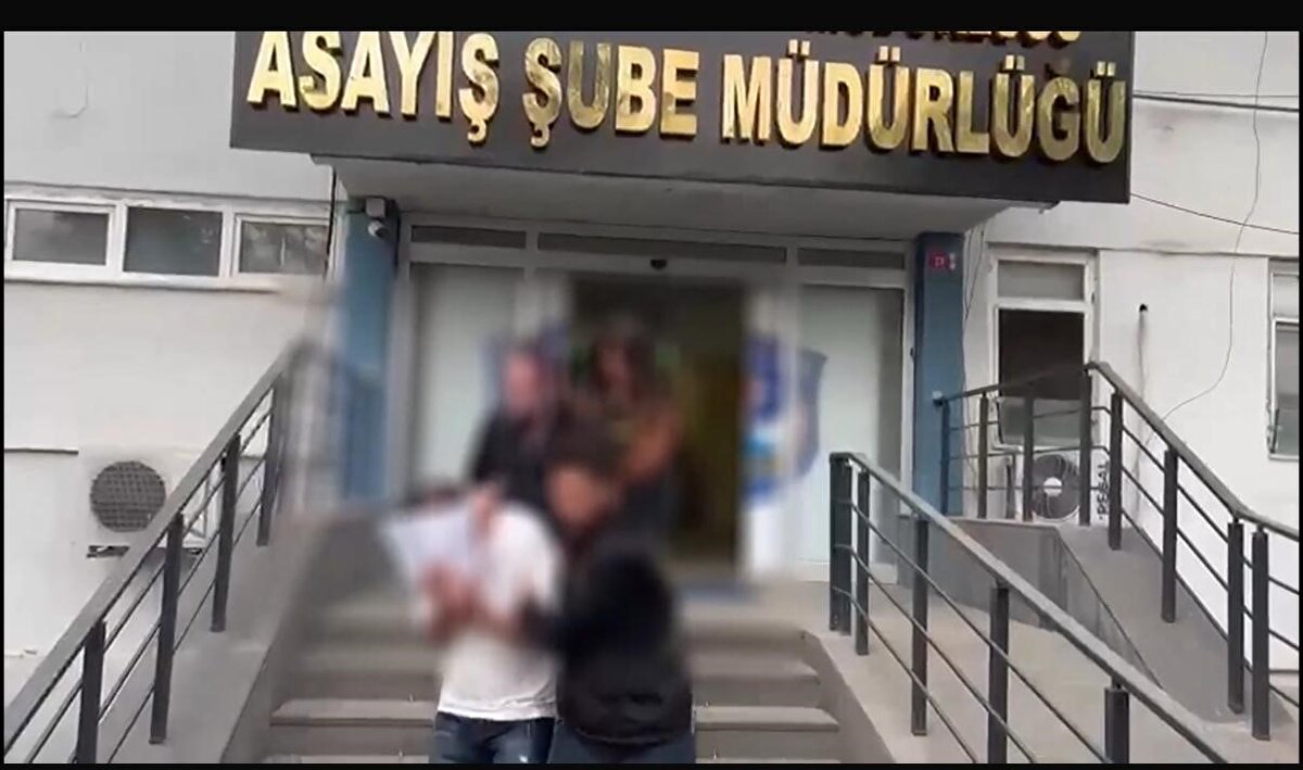 Diyarbakır’da Atm Dolandırıcılığı Yardım Bahanesiyle Vatandaşları Dolandıran Iki Şüpheli Tutuklandı (4)