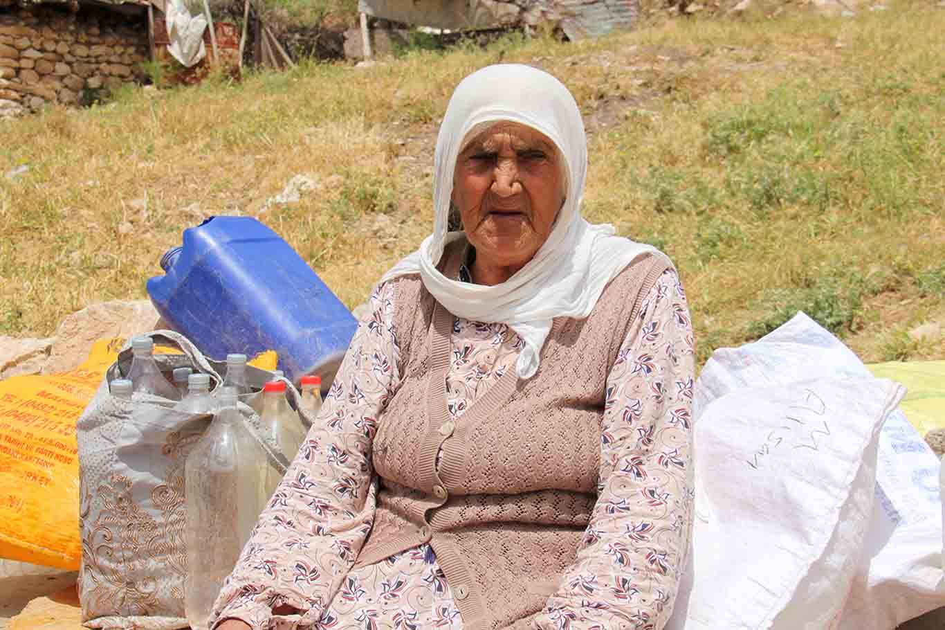 Diyarbakır’da Bir Yıldır Susuz Olan Mahalle Sakinleri Cenazeyi Yıkayacak Suyumuz Yok 3