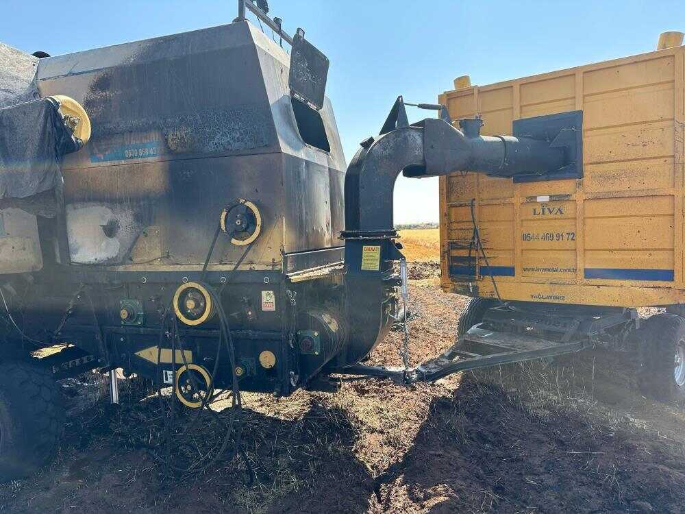 Hasat Anında Yangın Paniği Tarla Zarar Gördü (2)
