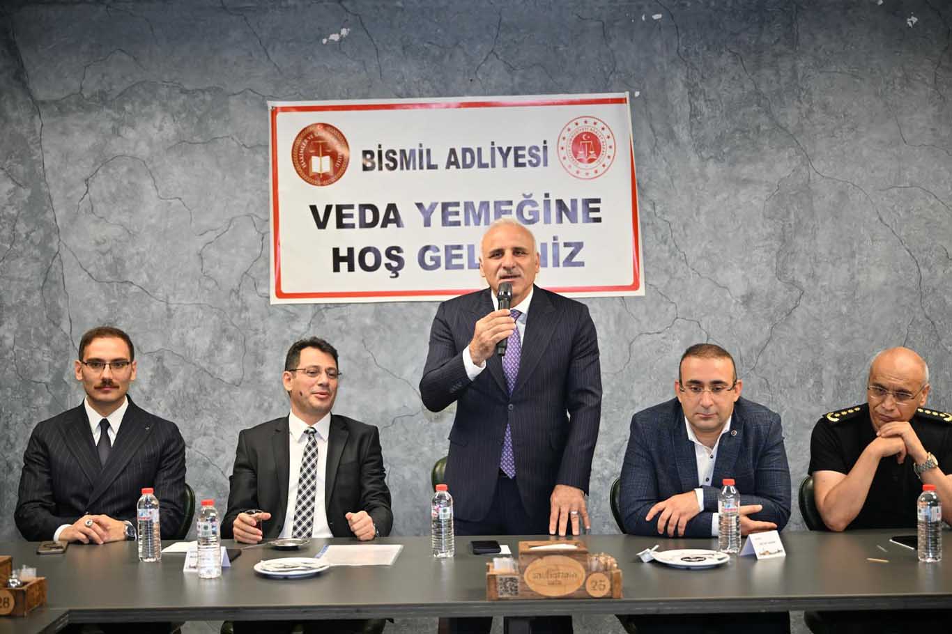 Vali Zorluoğlu, Tayını Çıkan Hakim Ve Savcılar Için Düzenlenen Veda Yemeğine Katıldı 1