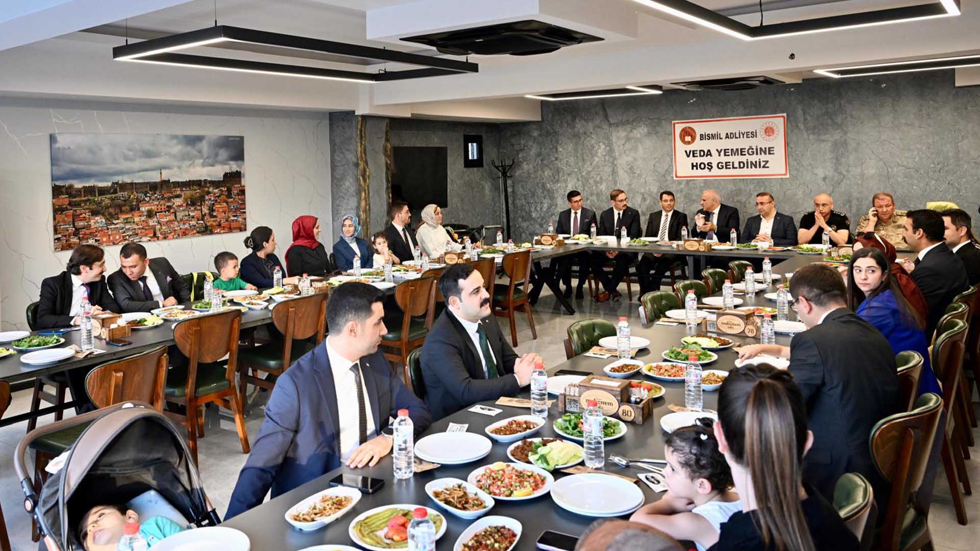 Vali Zorluoğlu, Tayını Çıkan Hakim Ve Savcılar Için Düzenlenen Veda Yemeğine Katıldı 10