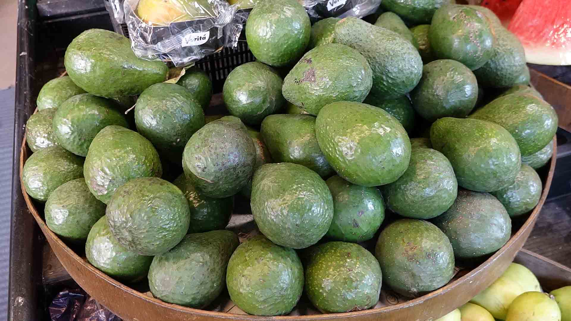 1 Kilo Için 15 Ton Su Tüketiliyor, Avokado, Kivi Yemeyin 8