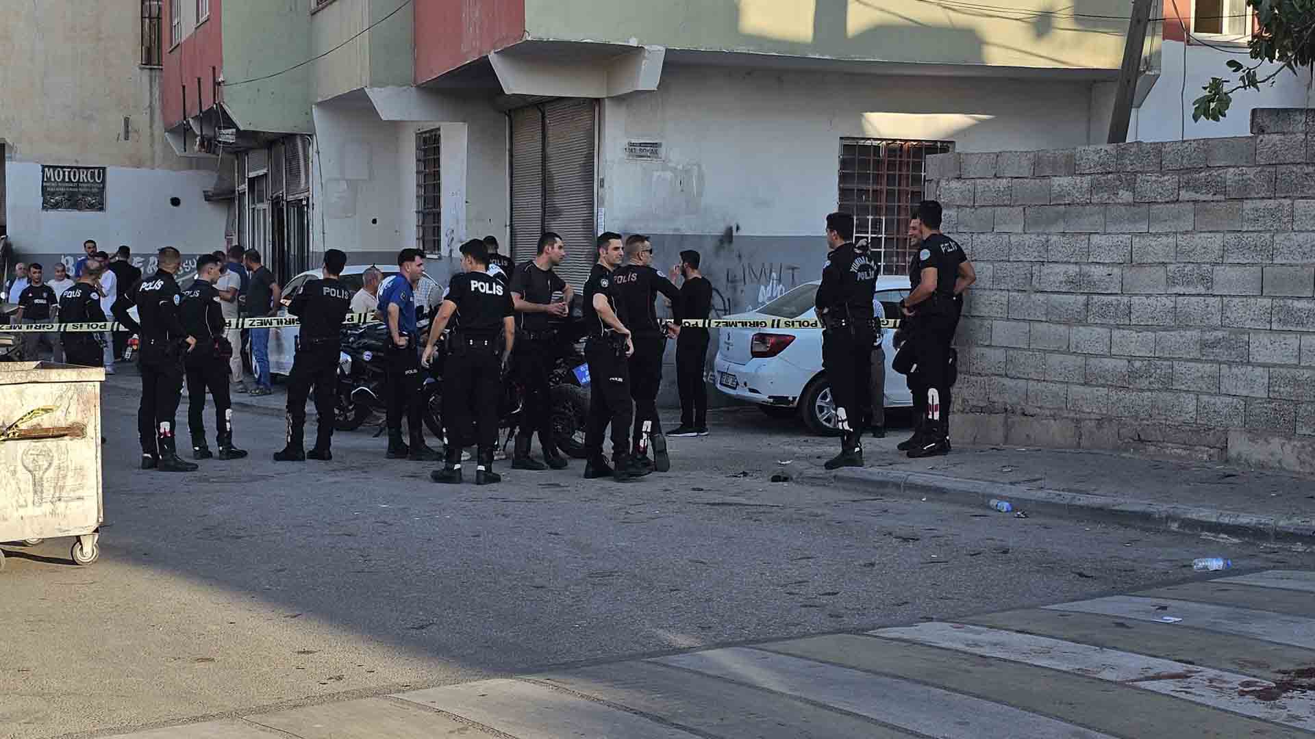 Akraba Aileler Arasında Taş, Sopa Ve Silahlı Kavga 8 Yaralı 2
