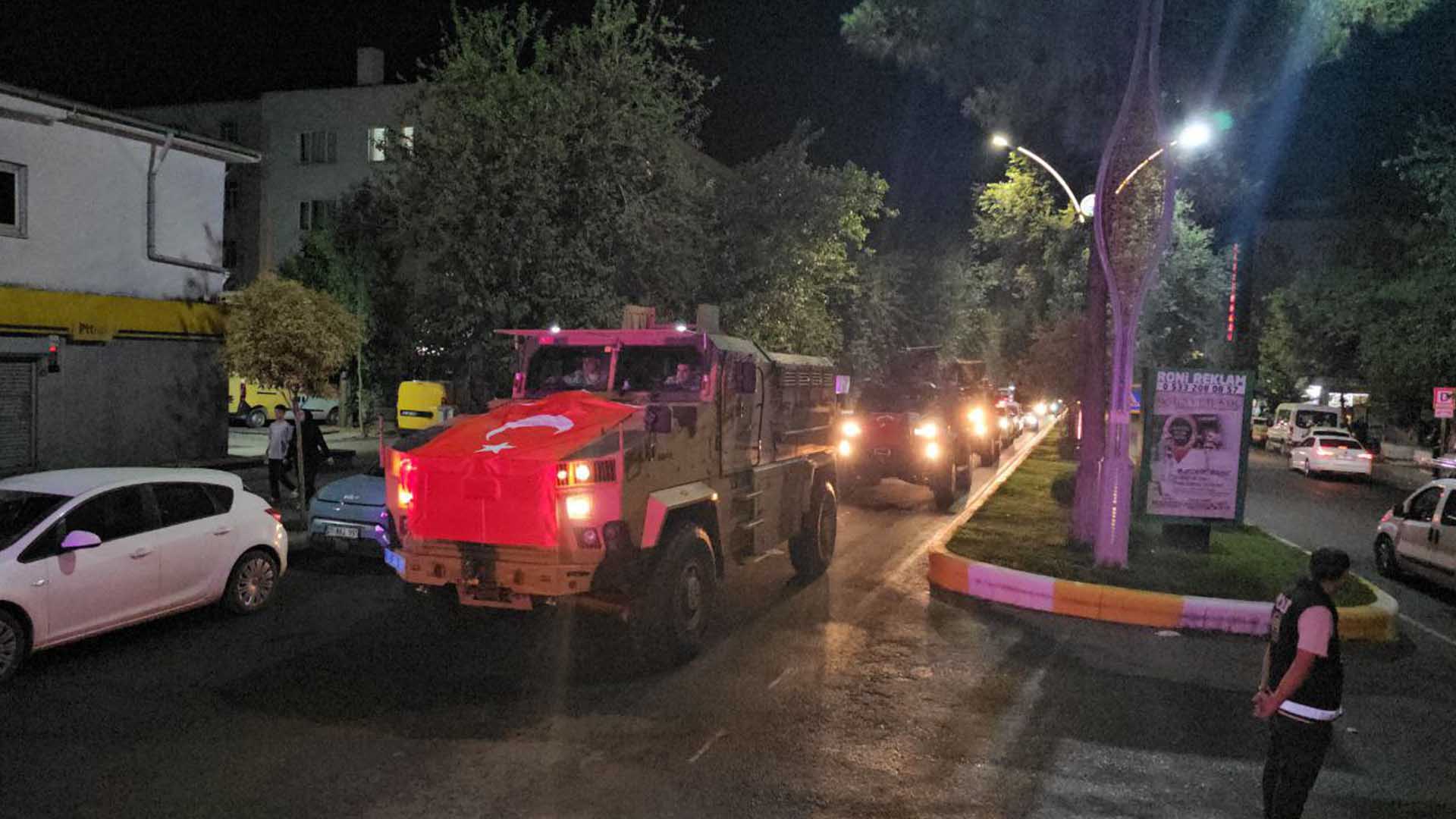 Bismil’de 15 Temmuz Darbe Girişiminin 9. Yılı Dolayısıyla Yürüyüş Düzenlendi 7