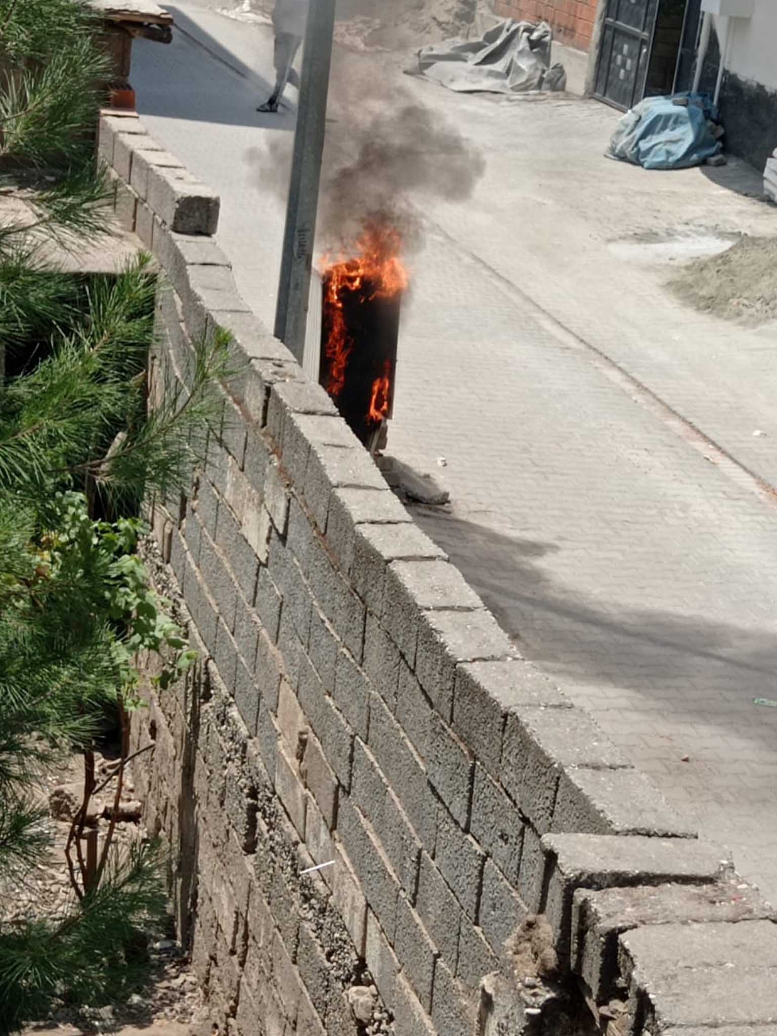 Bismil’de Elektrik Panosu Alev Alev Yandı 1