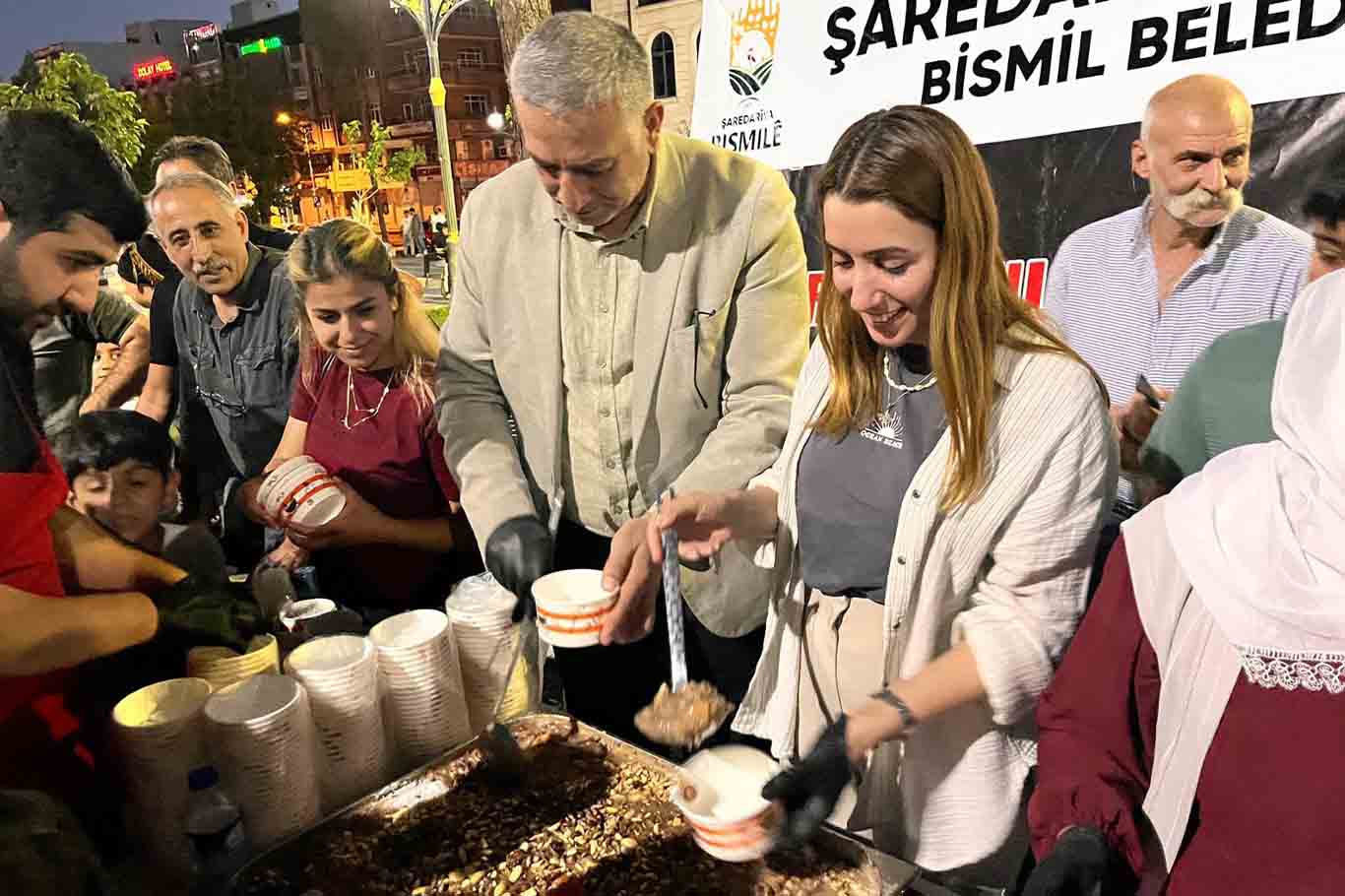 Bismil’de Muharrem Ayı Dolaysıyla Aşure Ikram Edildi 6