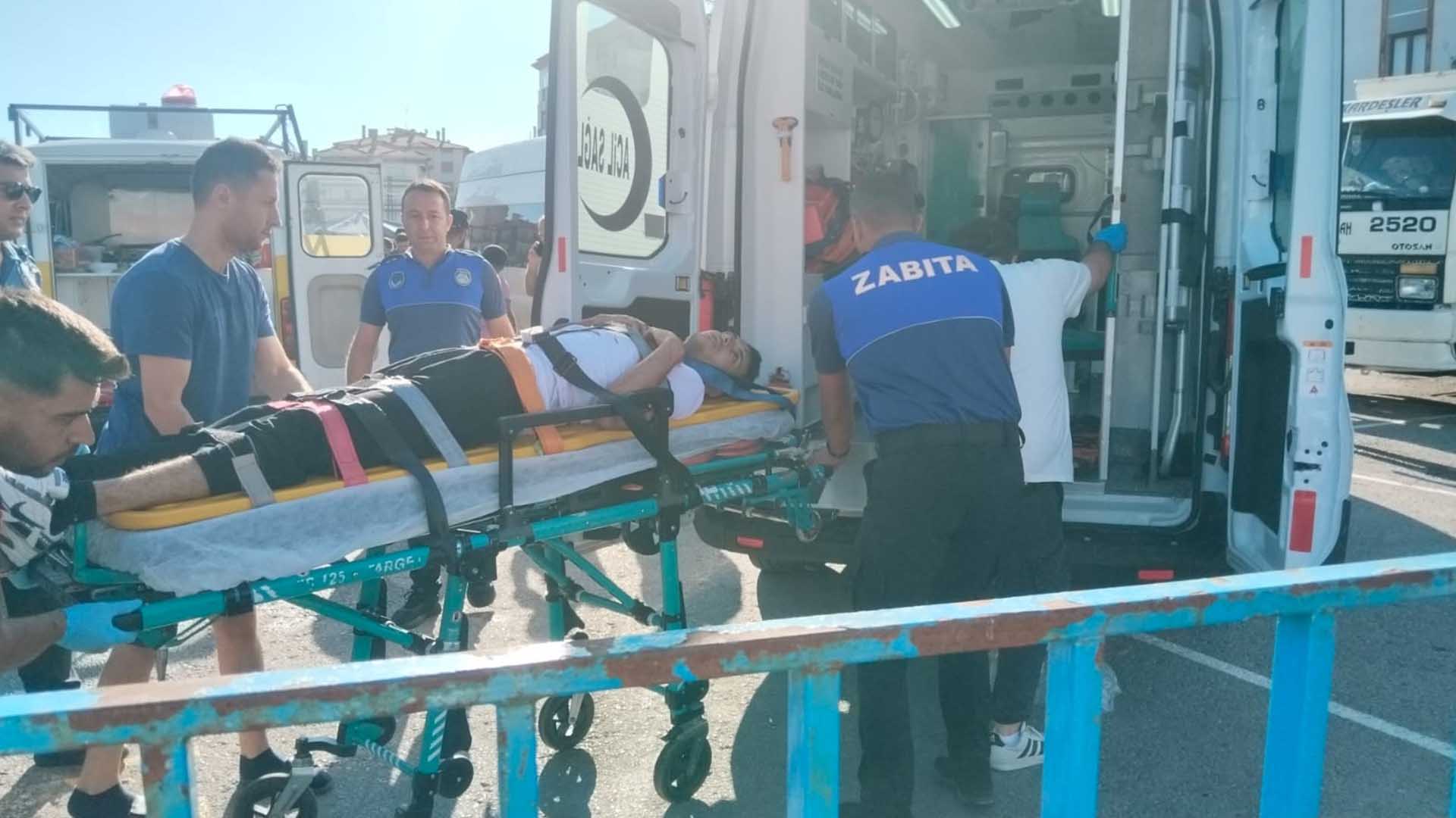 Çorum’da 2 Kişi Pazar Yerine Ateş Açıp, Kaçtı 1’I Ağır, 8 Yaralı 3