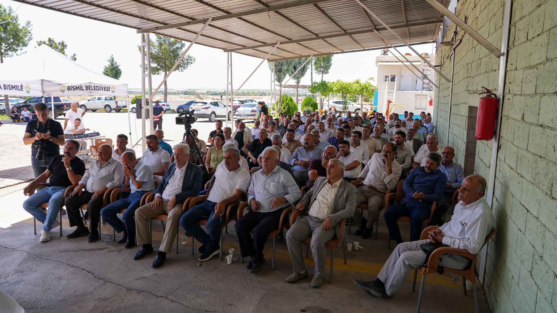 Diyarbakır Büyükşehir Eş Başkanı Doğan Hatun, Bismil'de Muhtarlarla Bir Araya Geldi 4