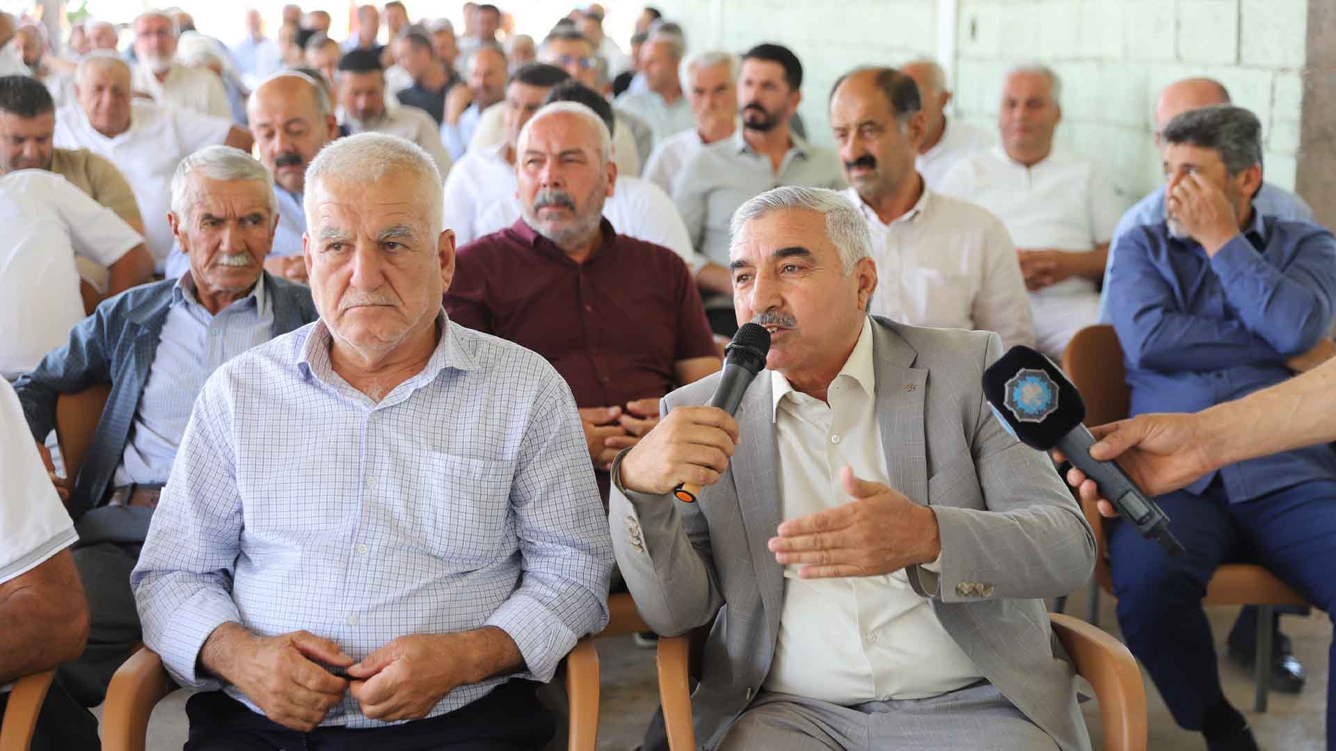 Diyarbakır Büyükşehir Eş Başkanı Doğan Hatun, Bismil'de Muhtarlarla Bir Araya Geldi 9